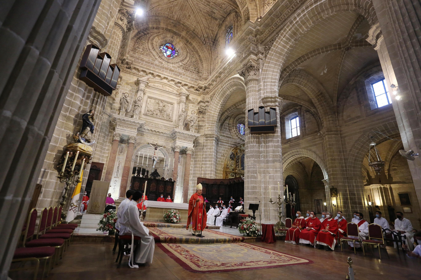 Entrega de los premios Pro Ecclesia Asidonense en la Catedral