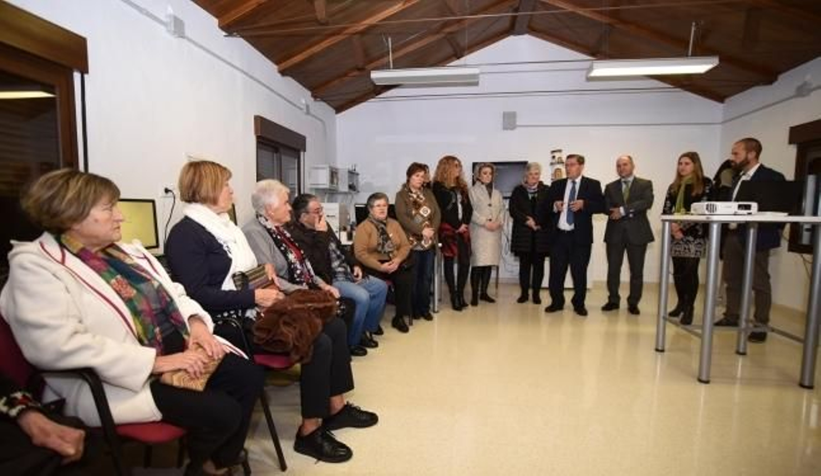 Charla informativa de la Diputación en Soportújar