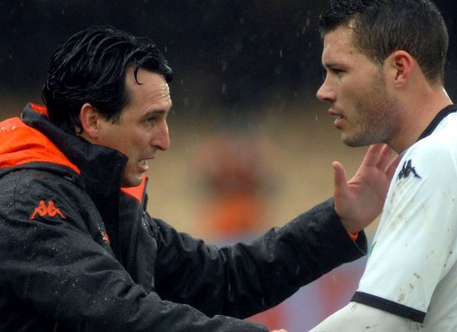 El técnico del Valencia Unai Emery manifestó en su comparecencia en rueda de prensa que “el partido ha tenido un nivel de exigencia alto, porque el Xerez ha hecho un buen encuentro”. 

Foto: Jaro Muñoz