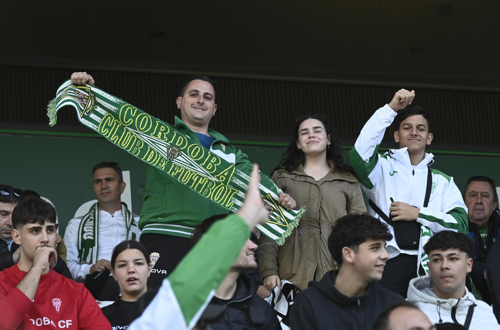 Las mejores fotos del ambiente en El Arcángel para el Córdoba CF - Eibar