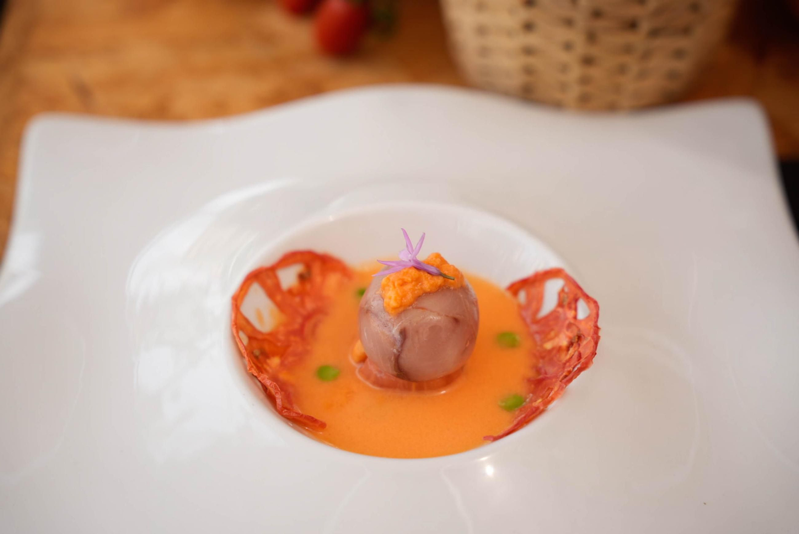 La Cofradía del Tomate y la semifinal del concurso gastronómico de la Feria de Almería, en imágenes