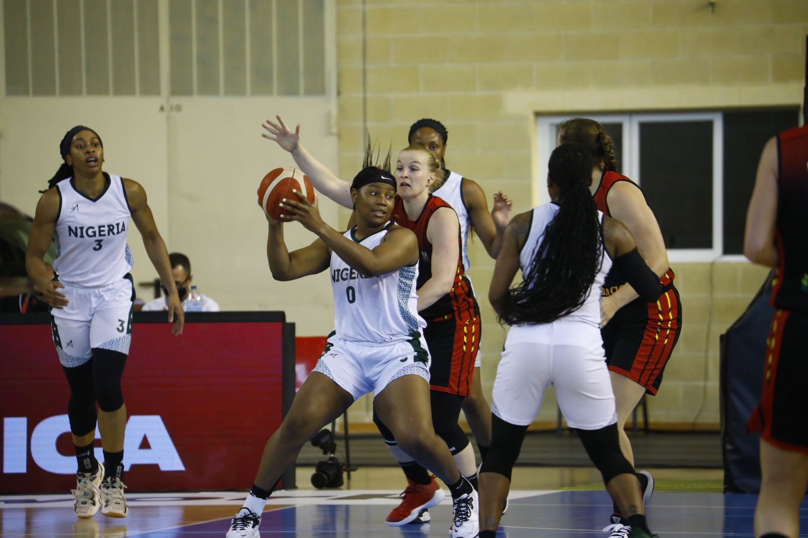 Las imágenes del triunfo de Bélgica sobre Nigeria en Córdoba