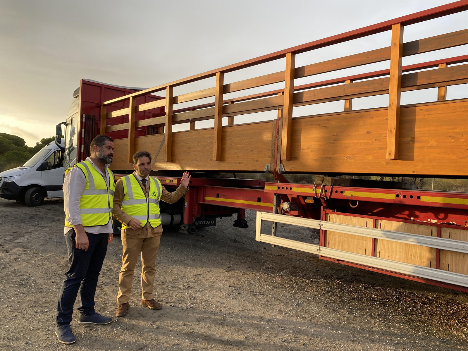 El puente en los momentos previos a la instalación.