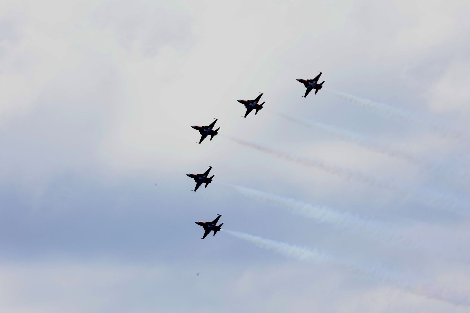 Exhibiciones en la jornada inaugural del Festival Aéreo de Torre del Mar