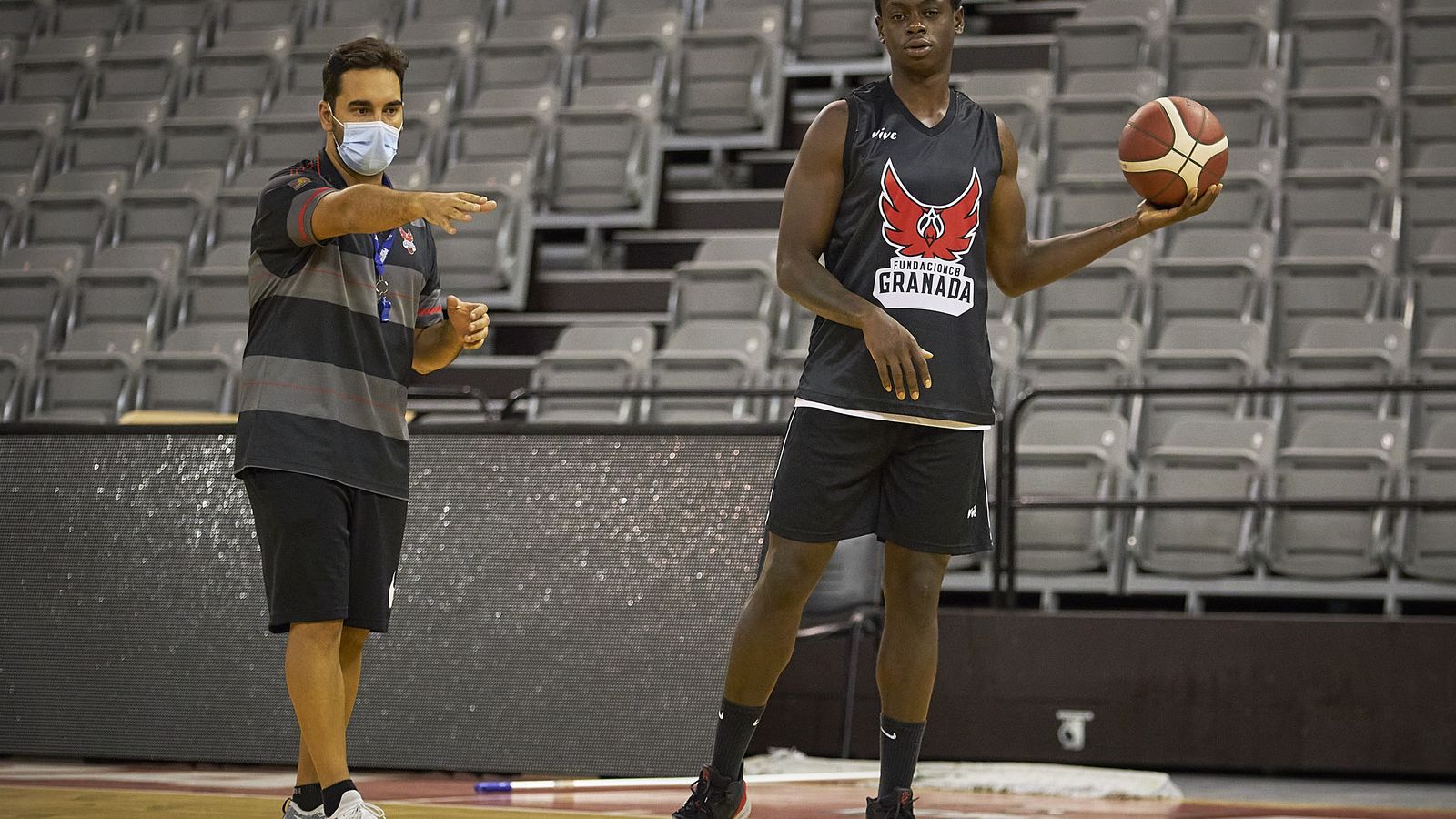 Bropleh hya está a las órdenes del cuerpo técnico nazarí.