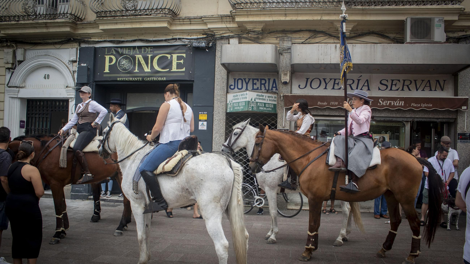 Romería del Rocío: las imágenes de la salida de la hermandad de San Fernando