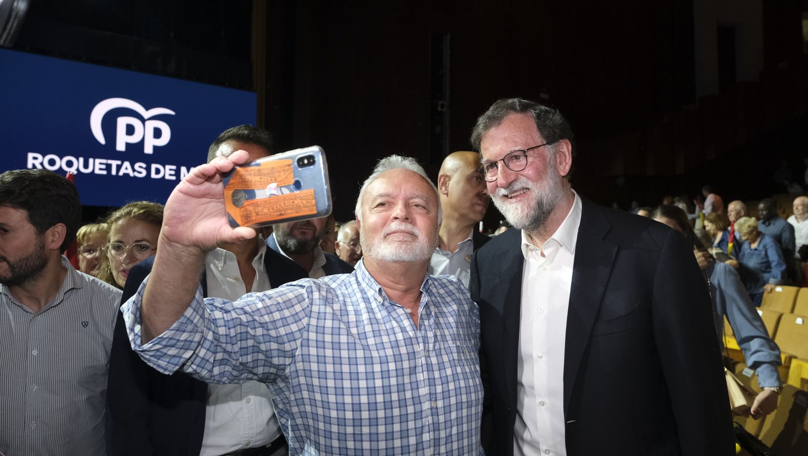 Imágenes de Rajoy apoyando la candidatura de Gabriel Amat a la Alcaldía de Roquetas de Mar