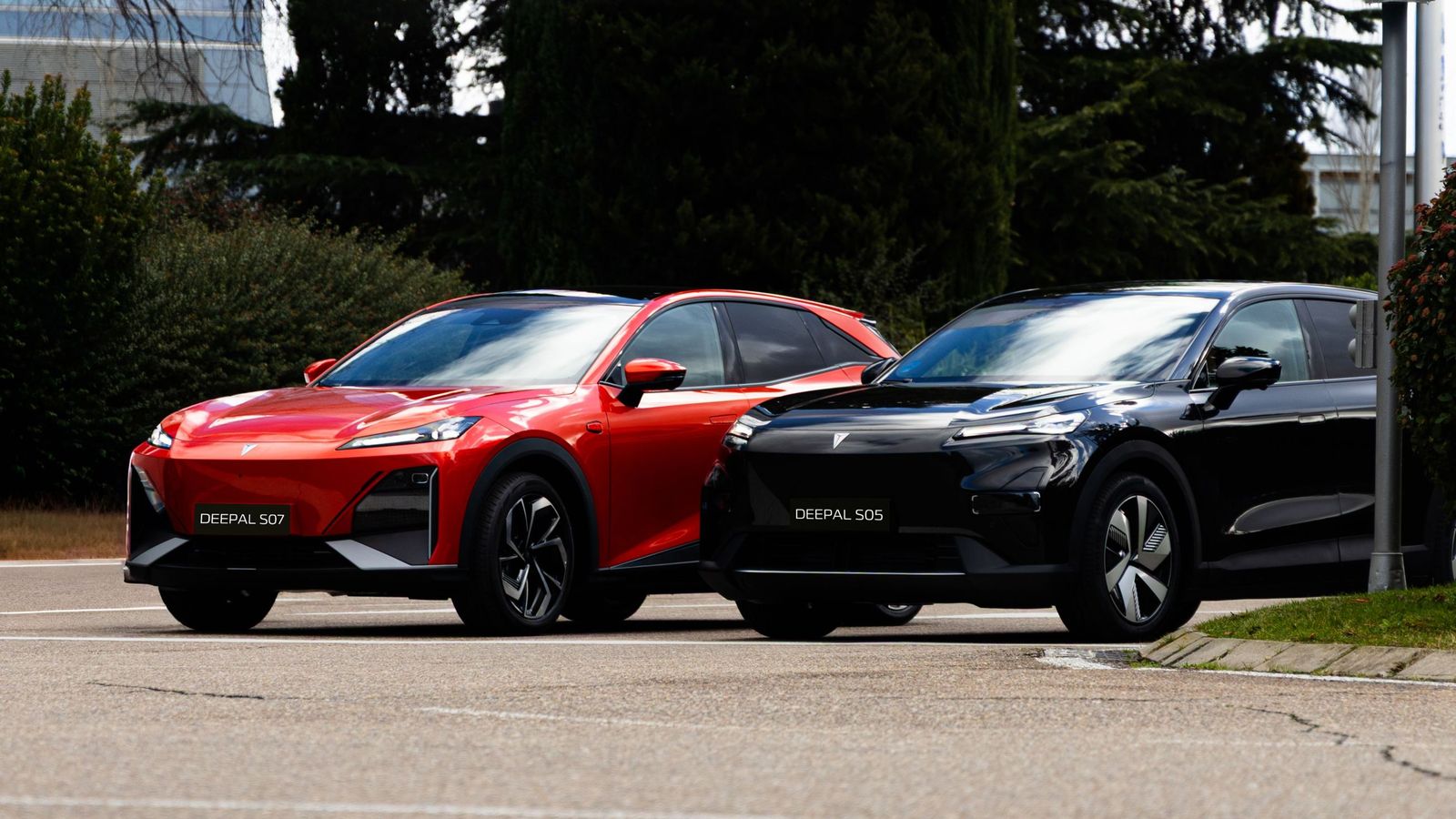 Changan inicia su comercialización en España con dos SUV eléctricos, los Deepal S05 y S07