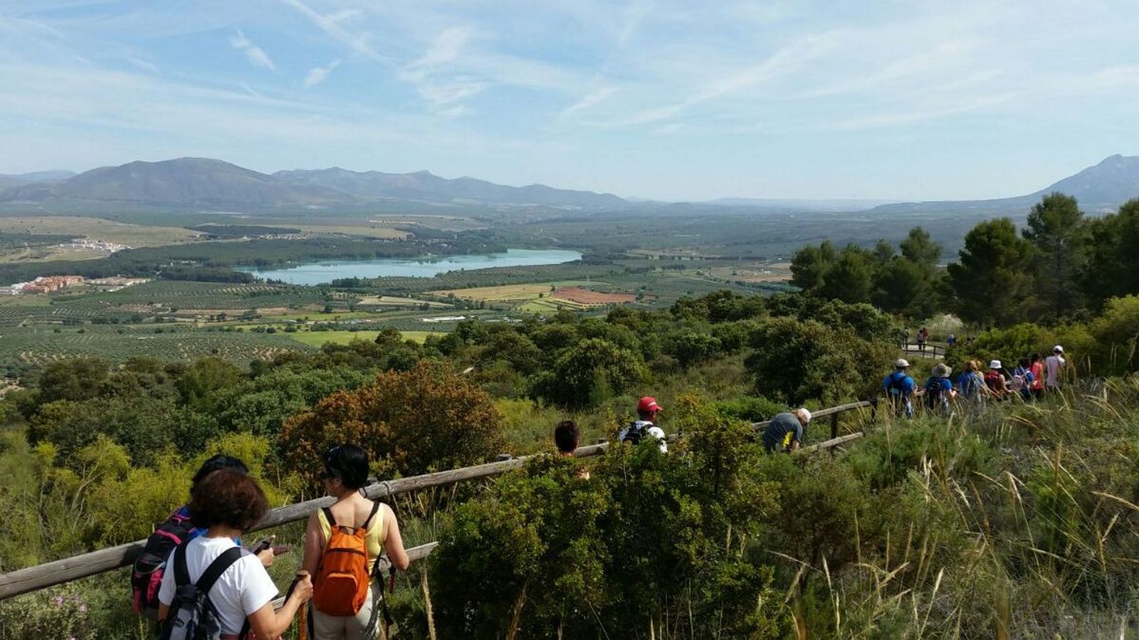 Una excursión del programa municipal de senderismo de Cúllar Vega