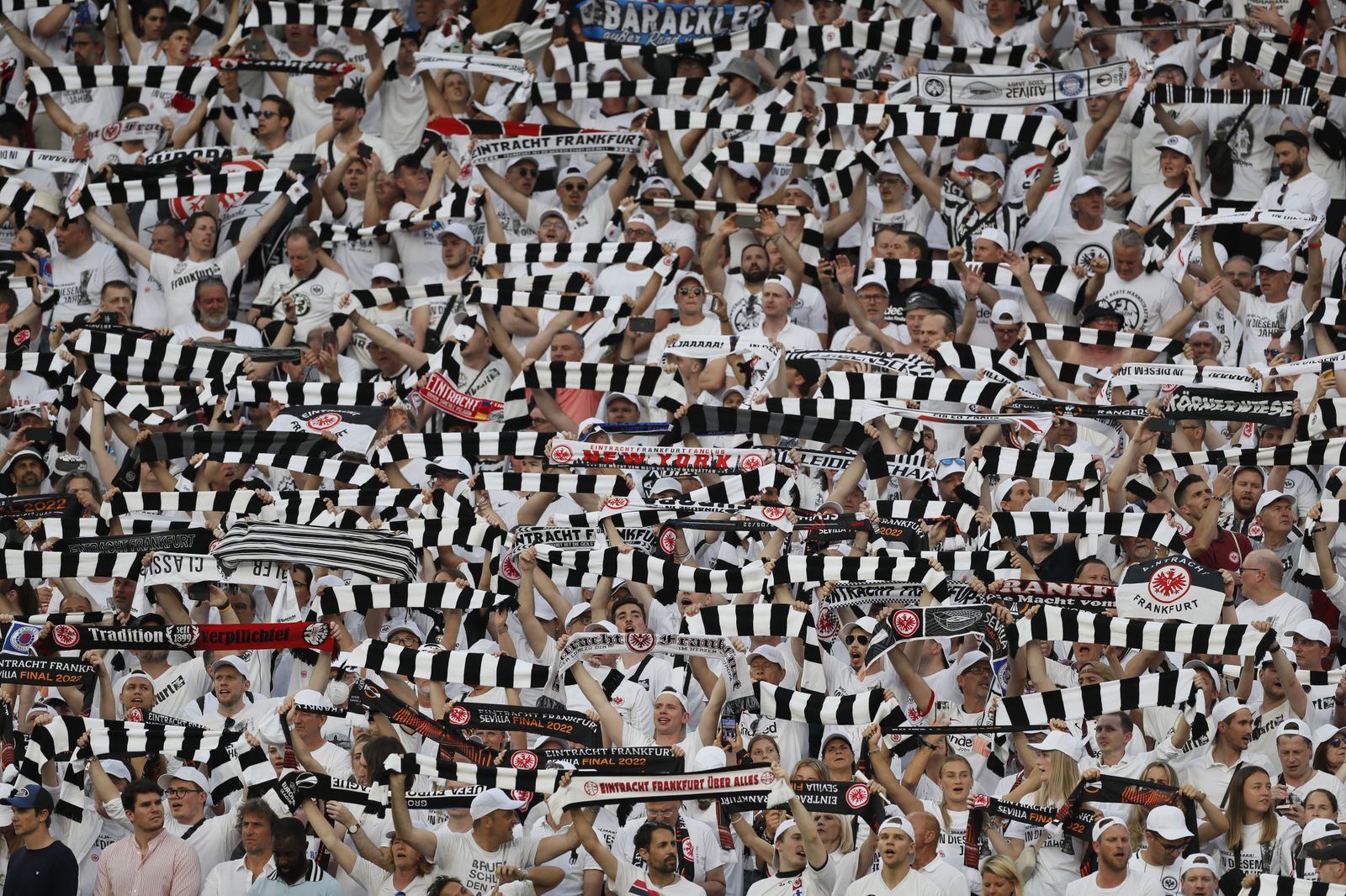 Las imágenes del Entracht-Rangers