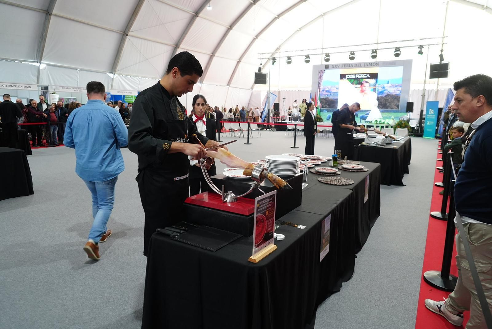 El último día de la Feria del Jamón 100% Ibérico de Los Pedroches