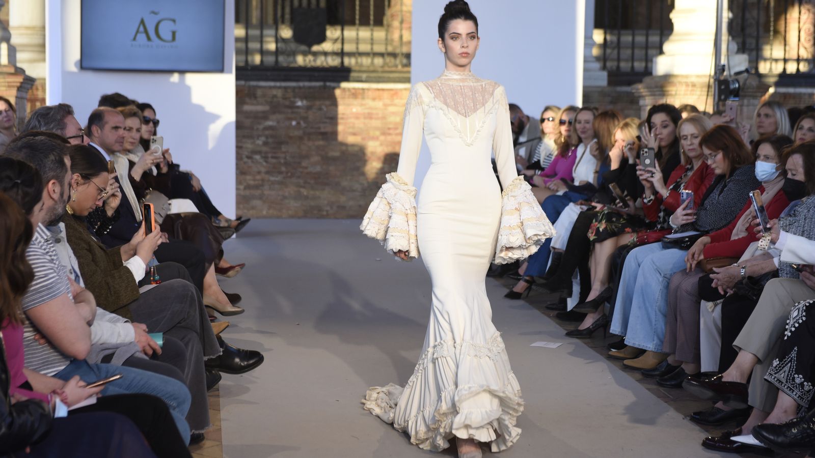 Una de las propuestas para novia de Aurora Gaviño vistas en SIQ 2022.