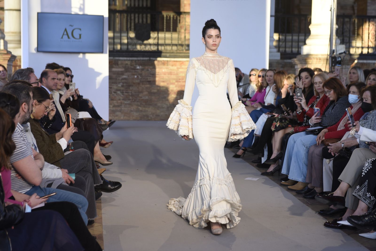 El desfile de Aurora Gaviño en la pasarela de novia e invitada SIQ 2022, todas las fotos