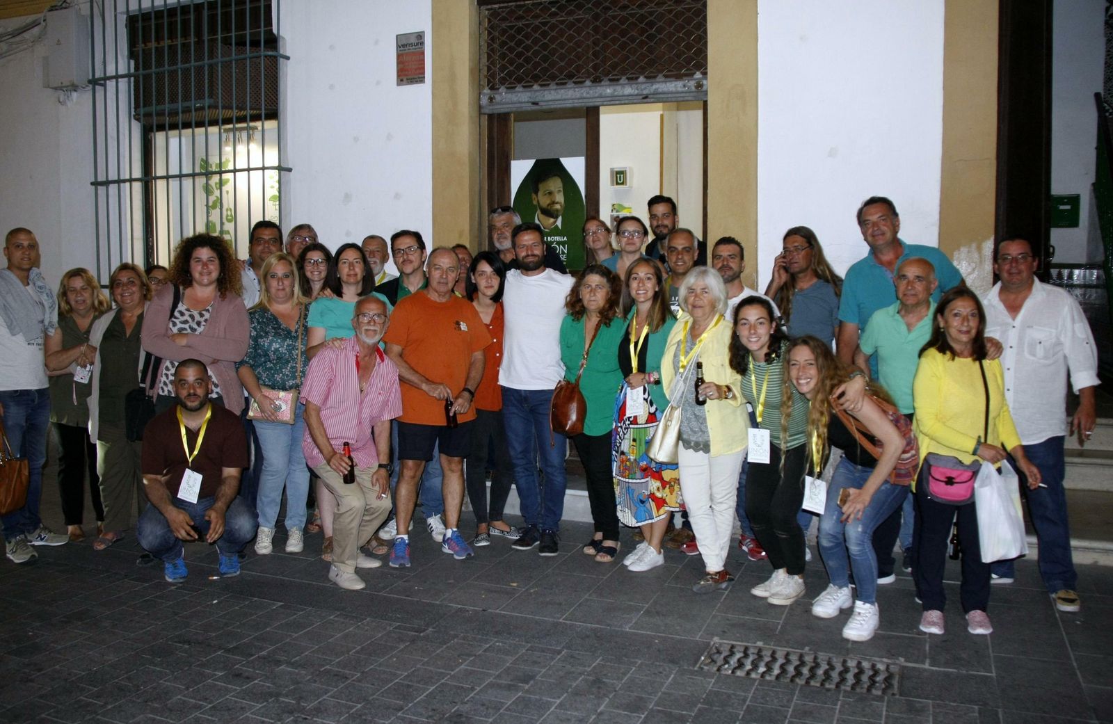 El equipo de Unión Portuense, anoche en su sede.