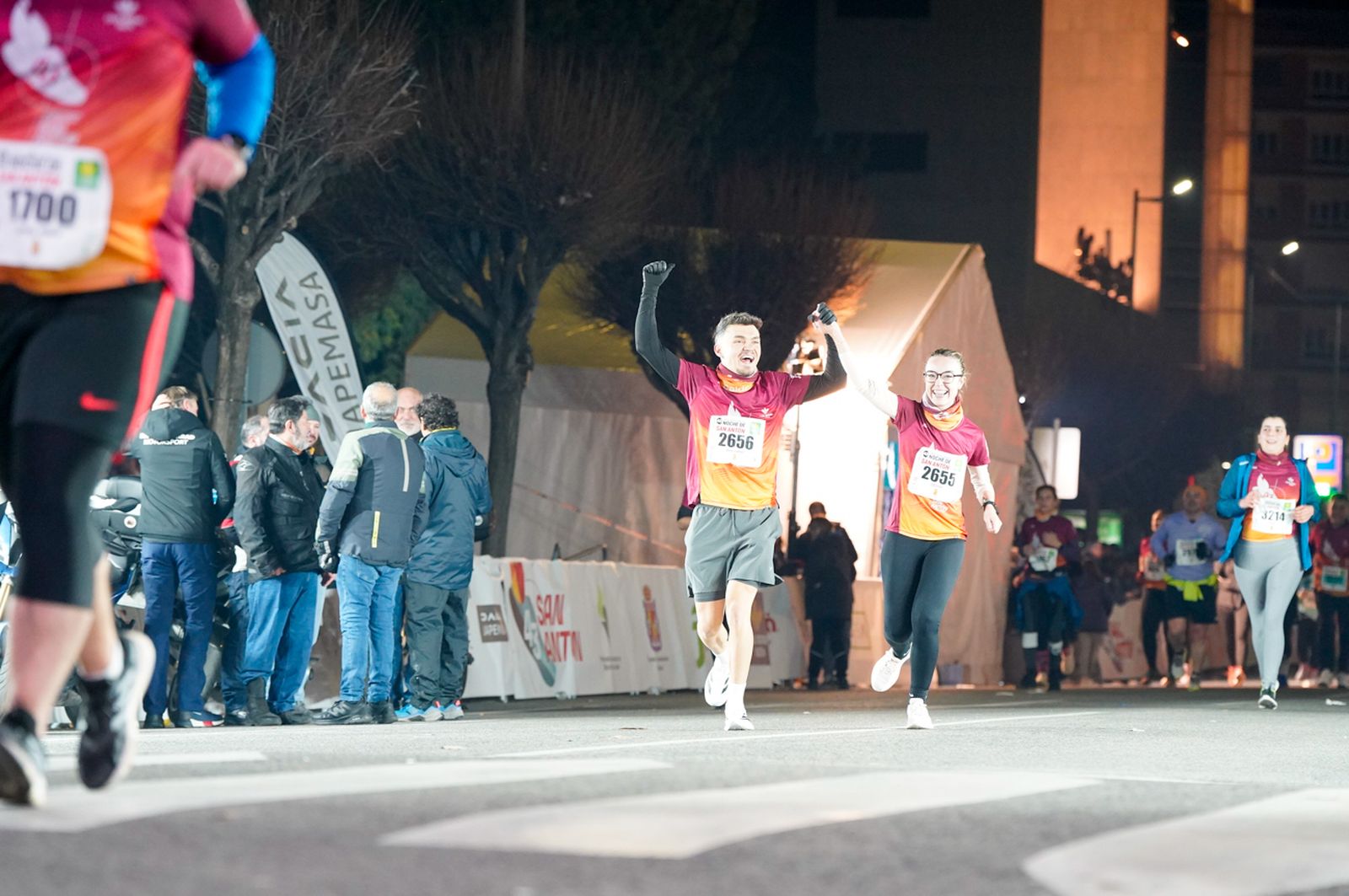 En imágenes: búscate en tu llegada a meta de la Carrera de San Antón 2026 (4)