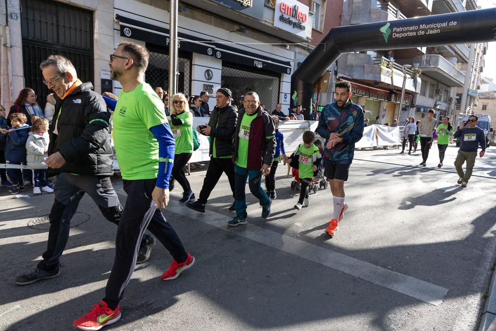 Deporte y solidaridad se unen en la IV Carrera Popular IES San Juan Bosco, en imágenes