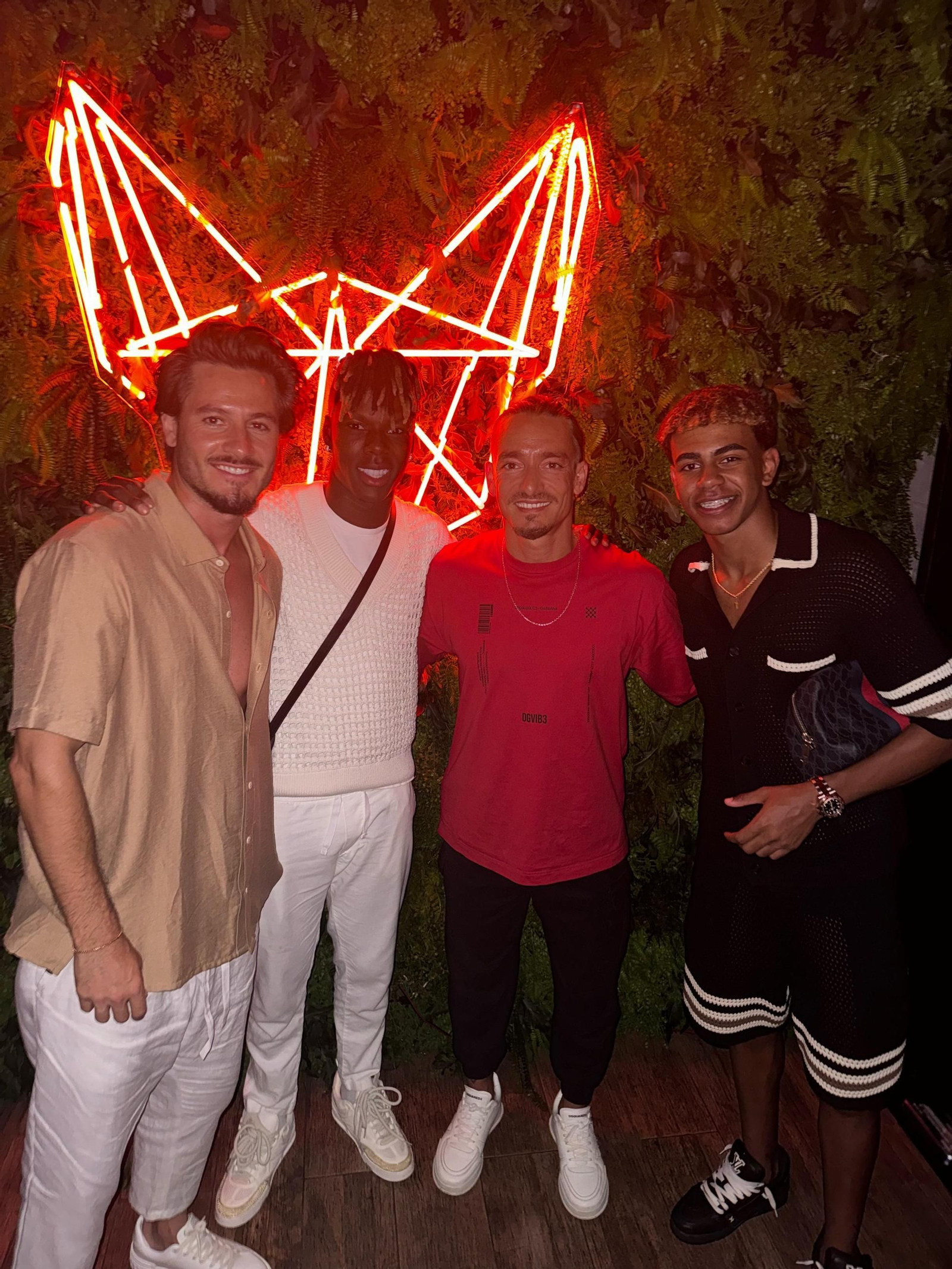 Lamine Yamal y Nico Williams juntos en Marbella. Lamine Yamal y Nico Williams juntos en Marbella.