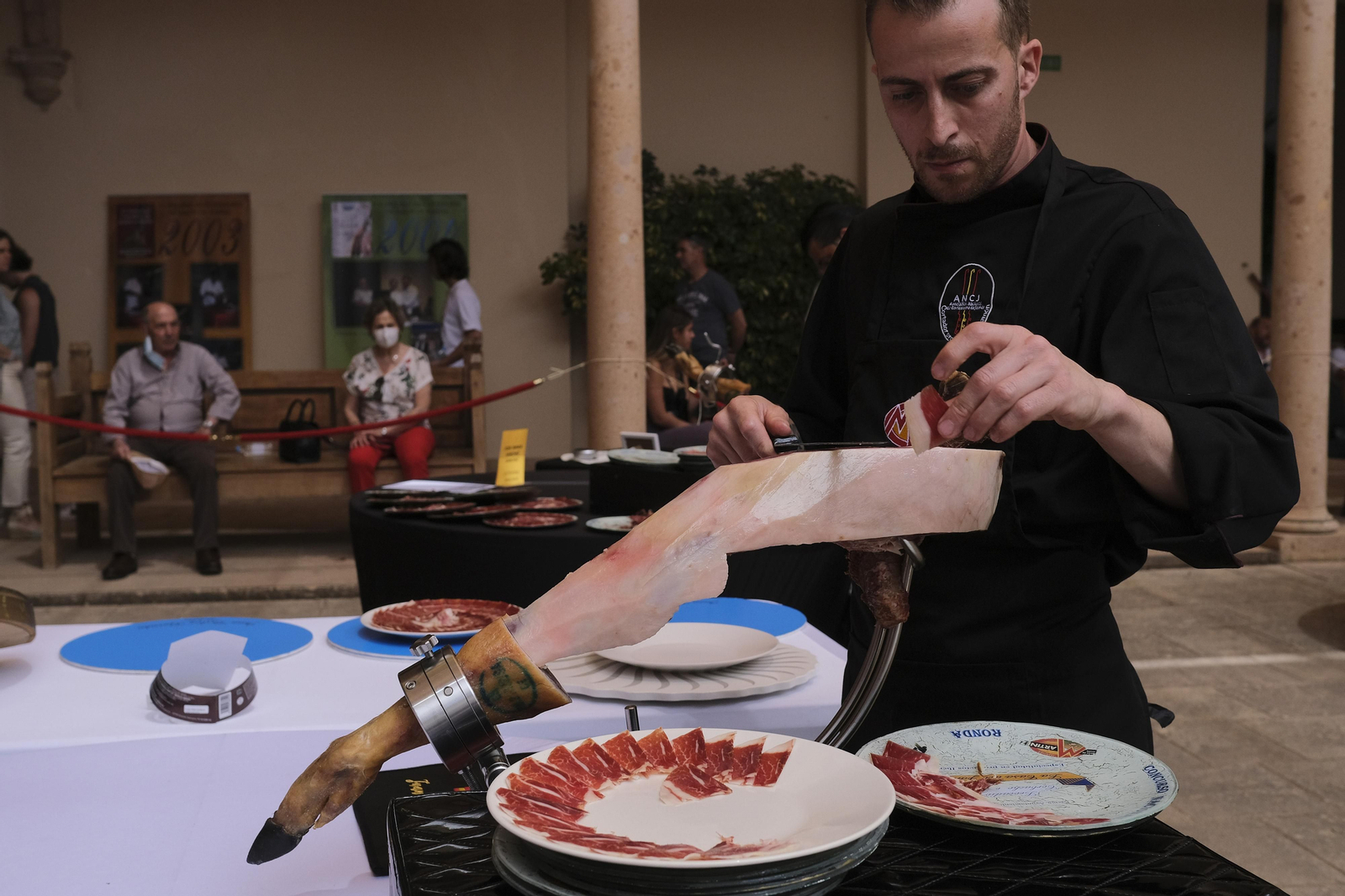 Concurso nacional de cortadores de jamón de Ronda, en fotos.