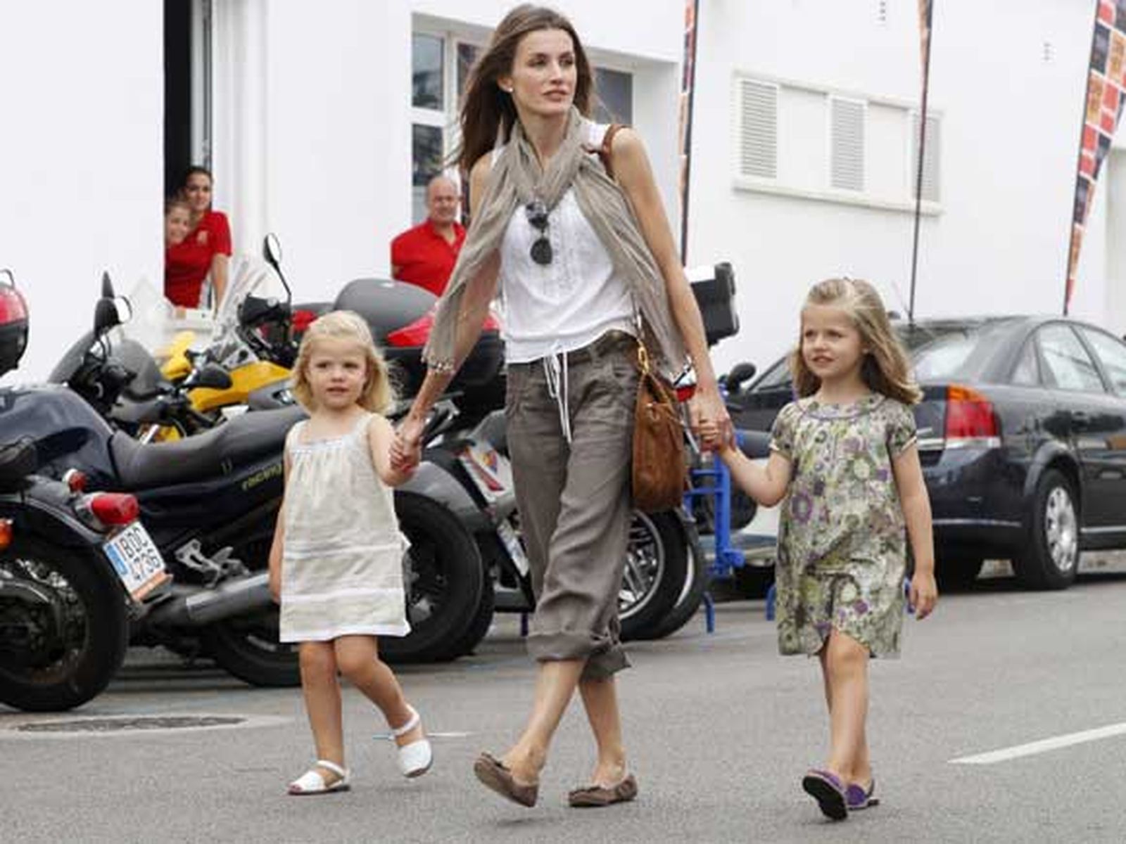 Letizia y las infantas llegan a Palma