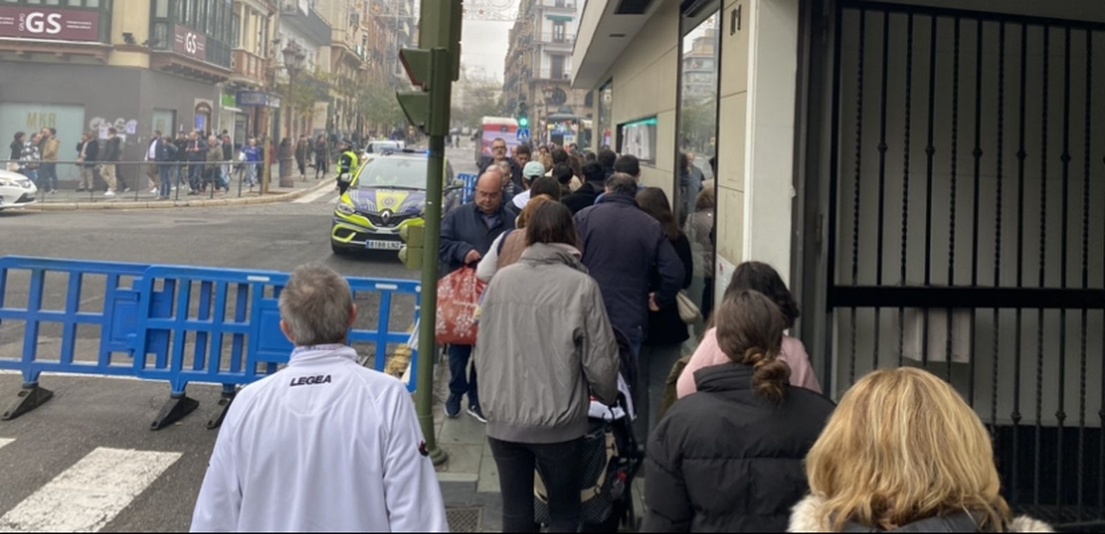 La esquina de la Plaza del Duque con la Plaza de la Campana