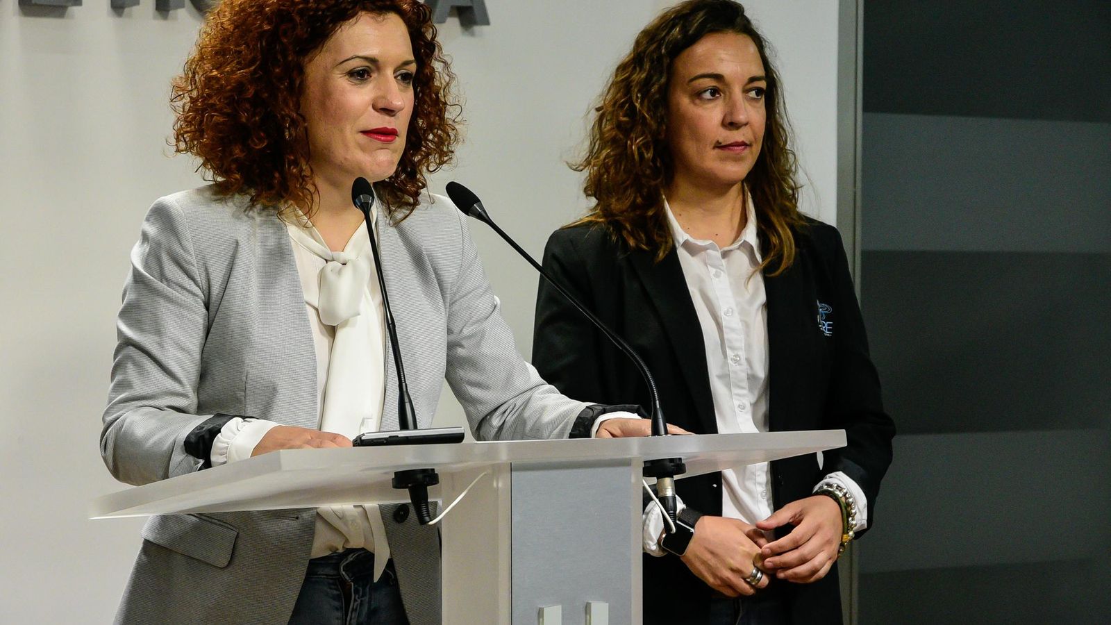 María Eugenia Limón y Blanca Vera.