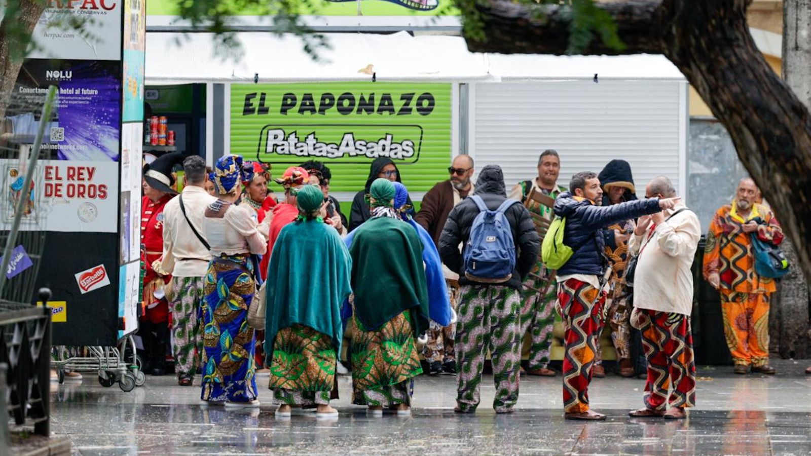 Las mejores imágenes del primer domingo de Carnaval de Cádiz