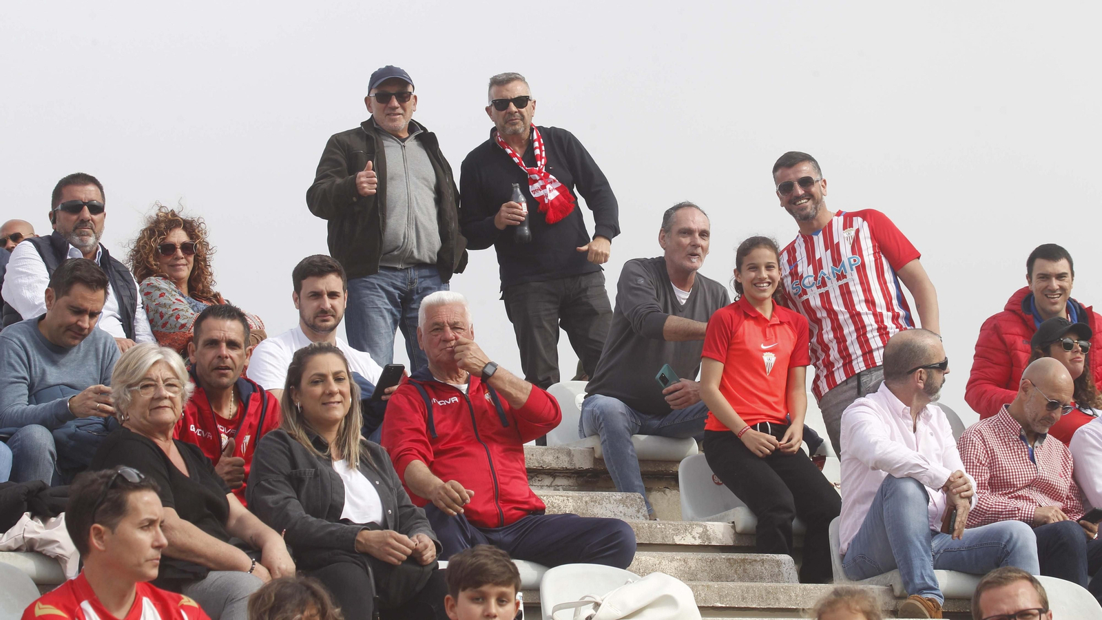 Búscate en el Algeciras CF  - Linares de Primera Federación