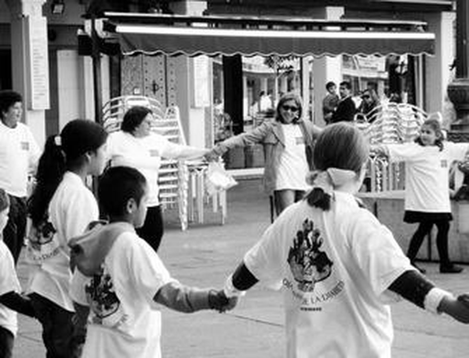 Actos simbólicos como éste, protagonizada en 2007 por pacientes de Ciudad Real, se repetirán mañana.