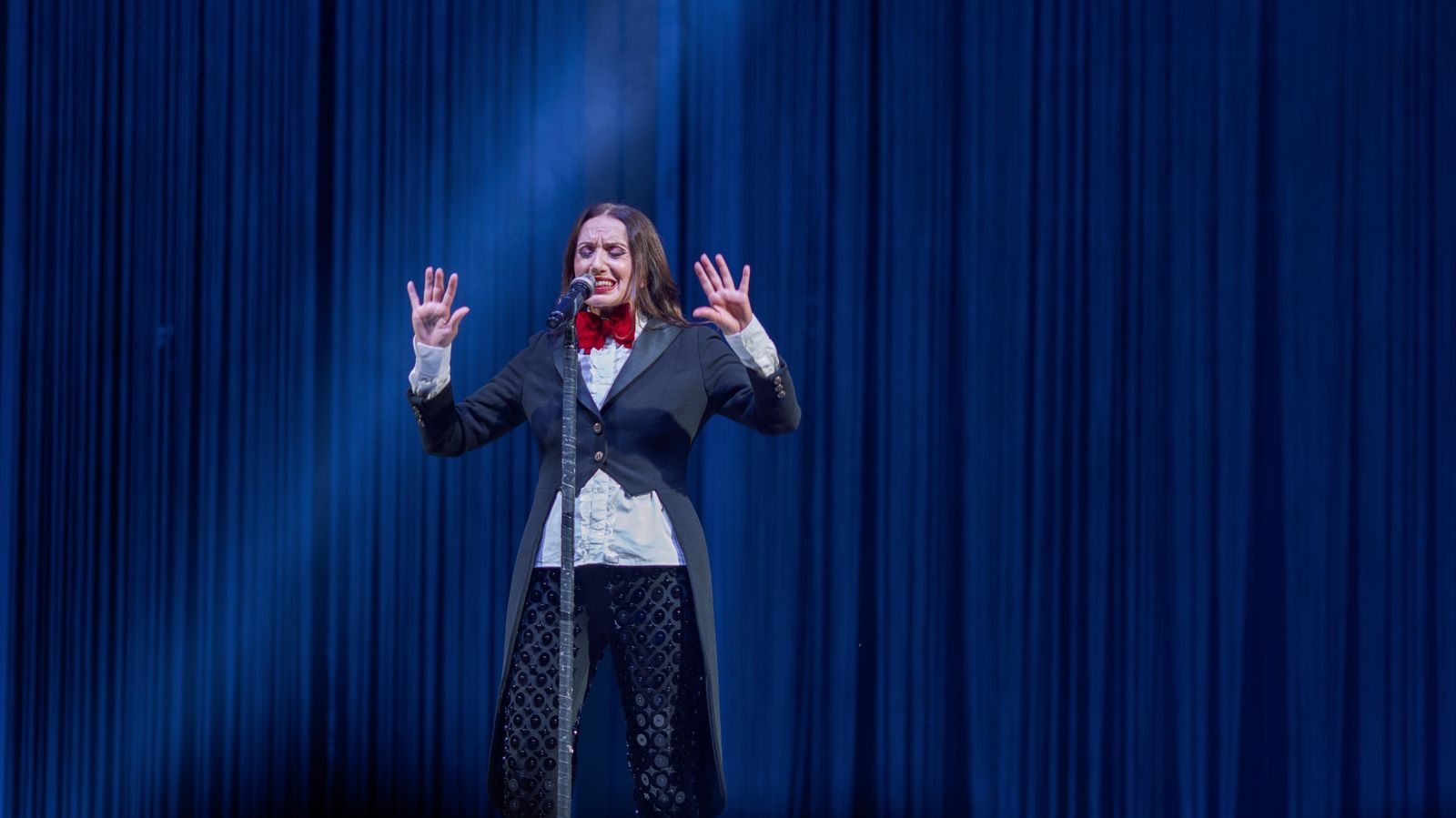 Luz Casal ilumina 'Tío Pepe Festival' con 'Las ventanas de mi alma'