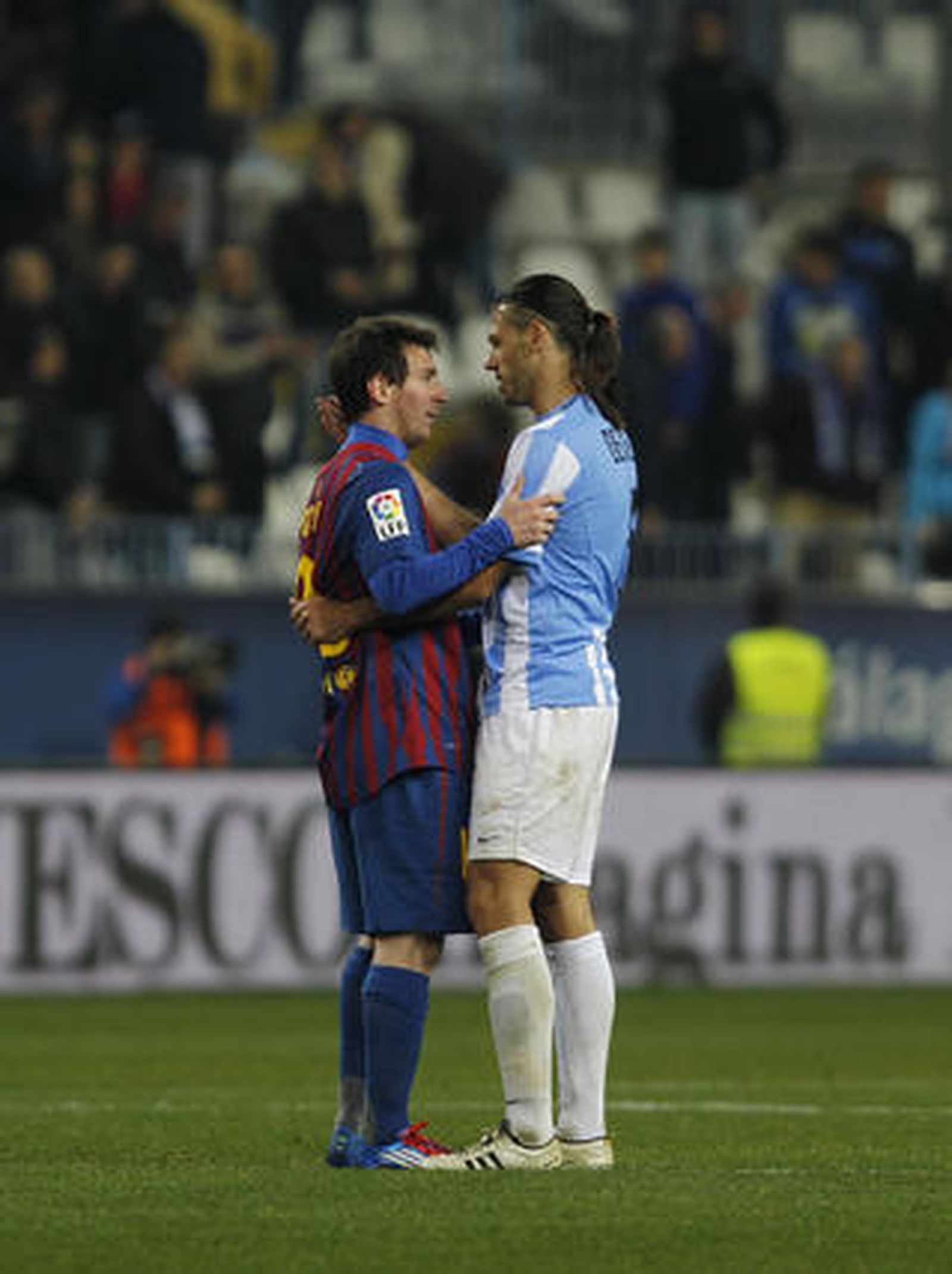 El Málaga es goleado en casa ante el Barcelona (1-4). / Sergio Camacho