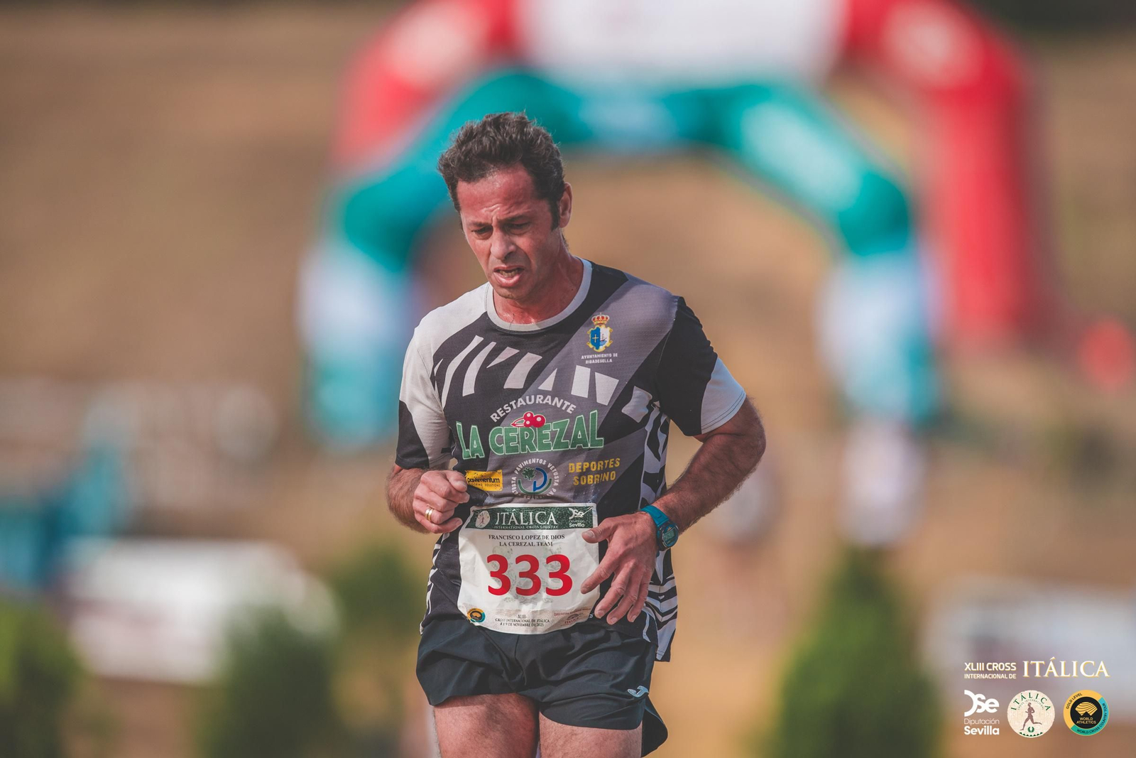 Búscate en las fotos del Cross de Itálica 2025 | 2