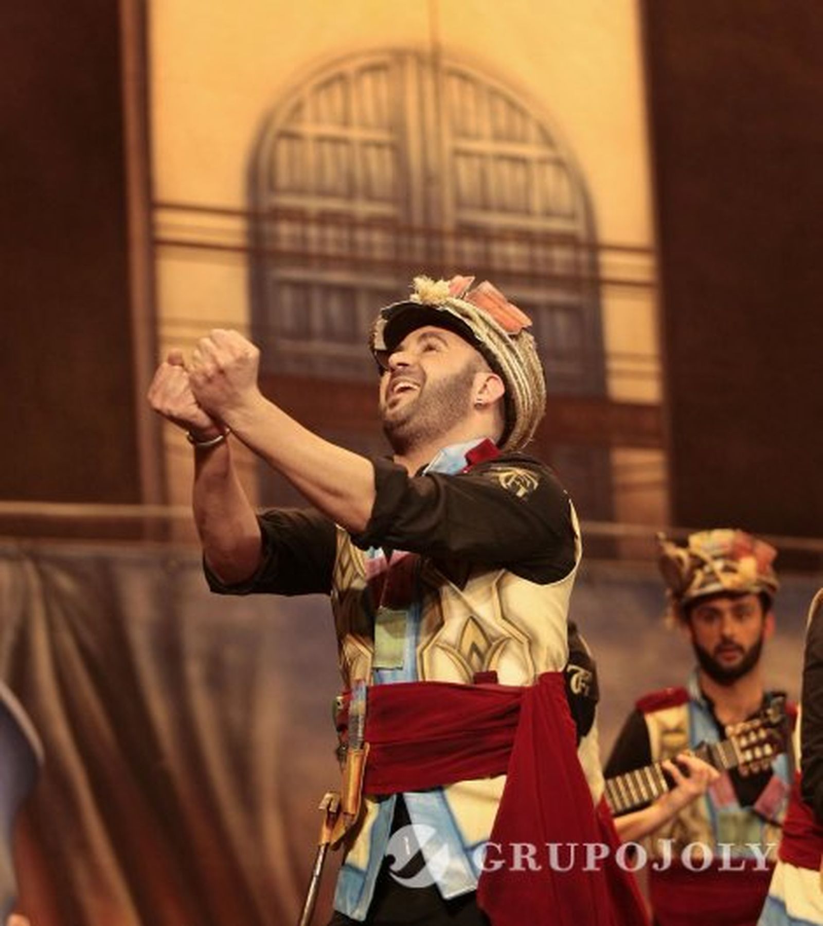 Los hombres de negro. 

Foto: Fito Carreto · Julio Gonzalez · Lourdes de Vicente