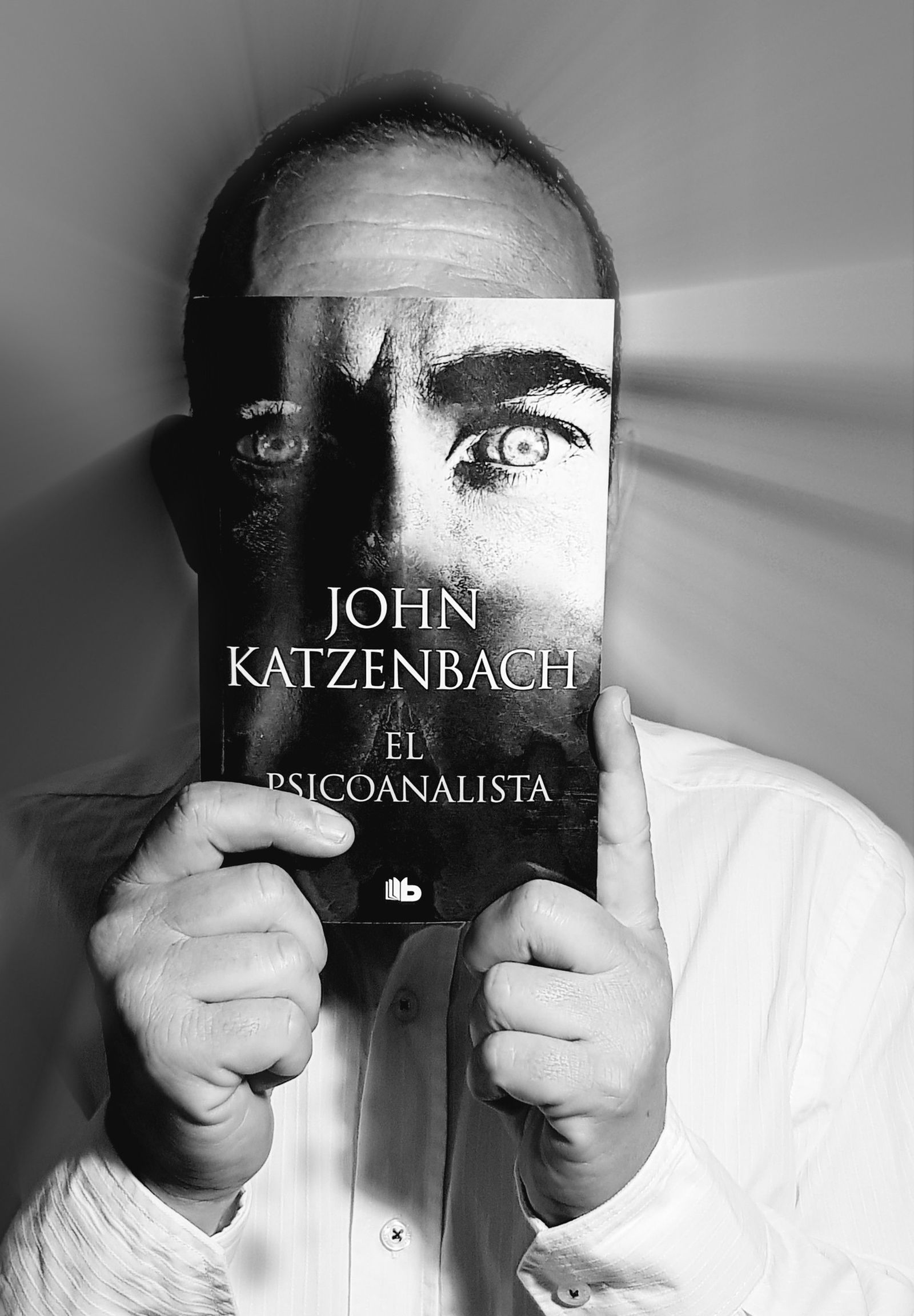 Las imágenes del concurso de 'bookface' de Vera