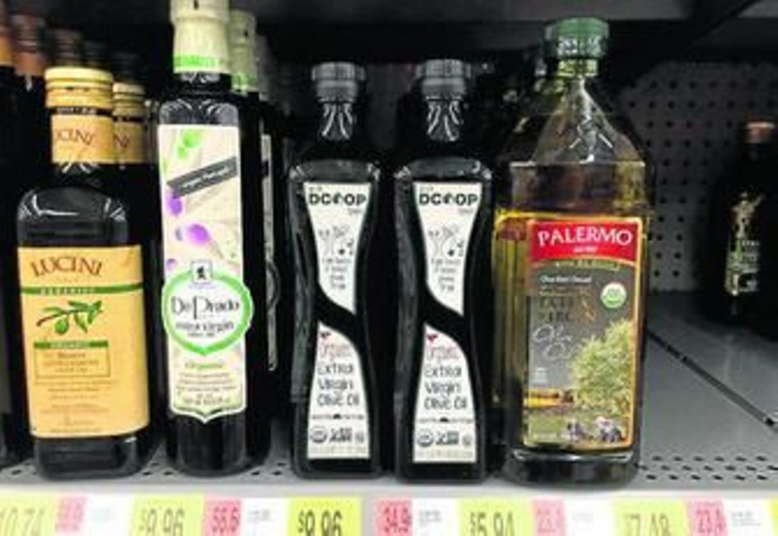 Imagen de uno de los aceites de Dcoop.