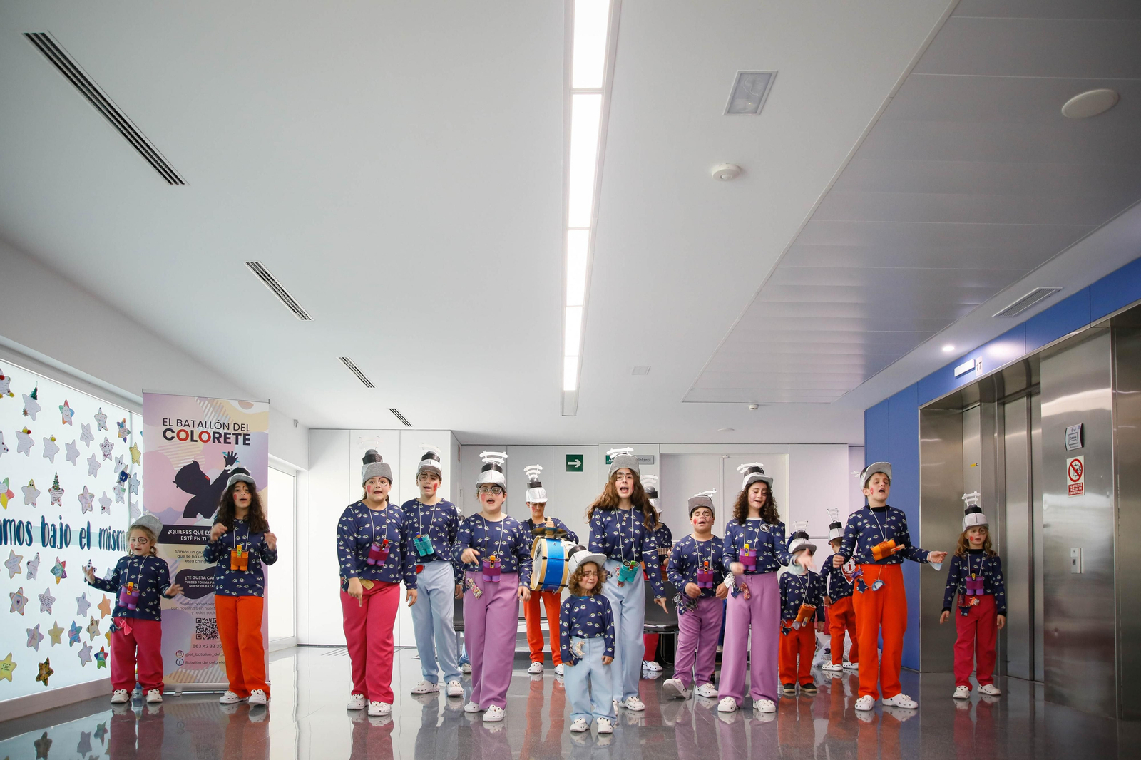 Carnaval para los niños y niñas del hospital Materno Infantil de Almería contado en imágenes