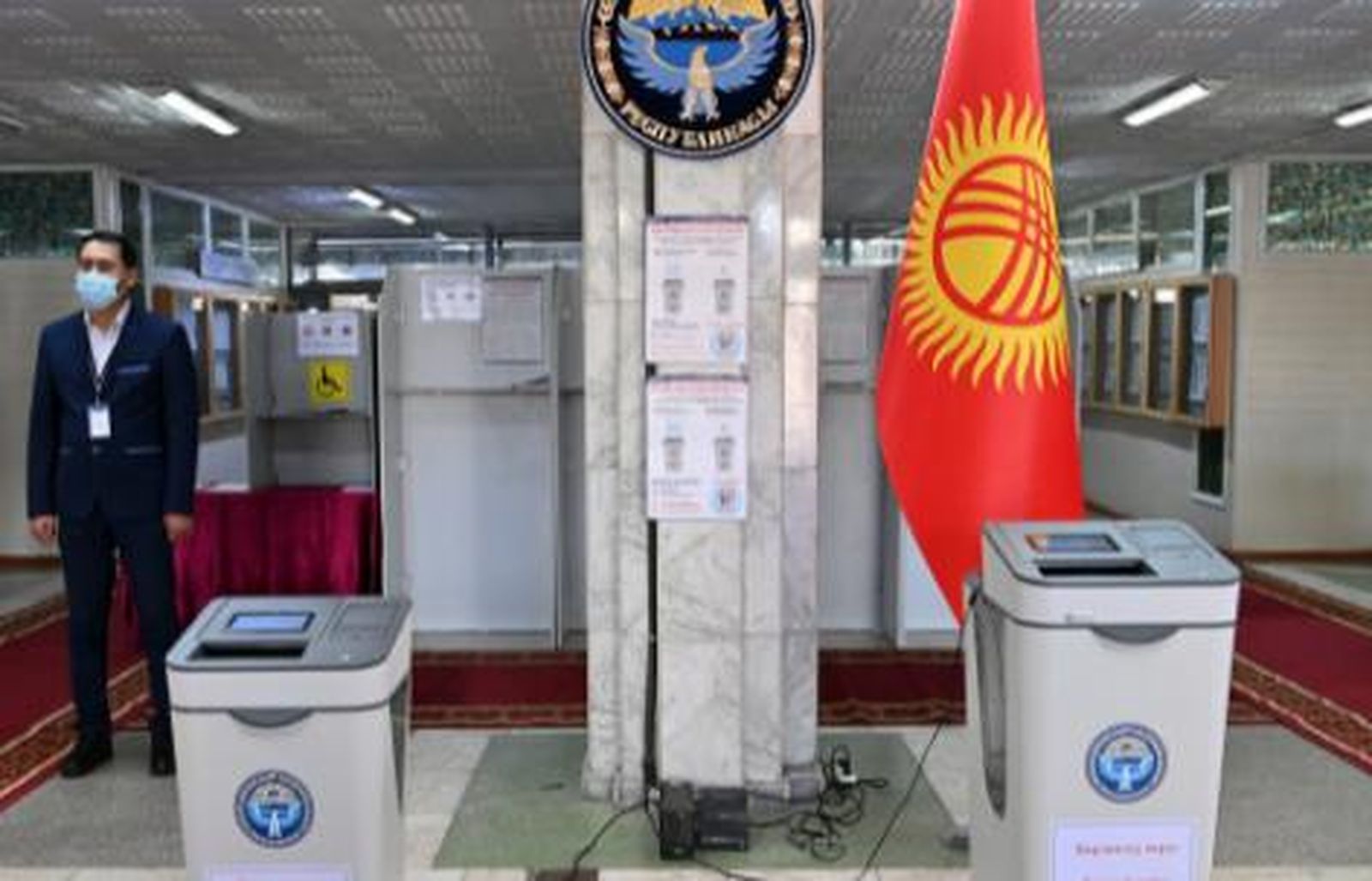 Máquinas para emitir el voto en el país asiático