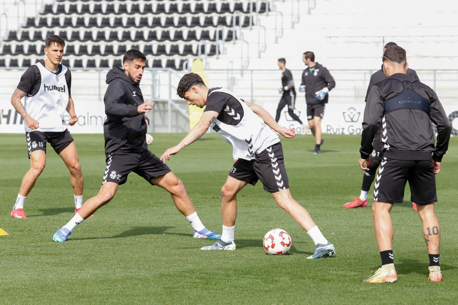 Las fotos del entrenamiento de la Balona previo a su visita al UCAM Murcia