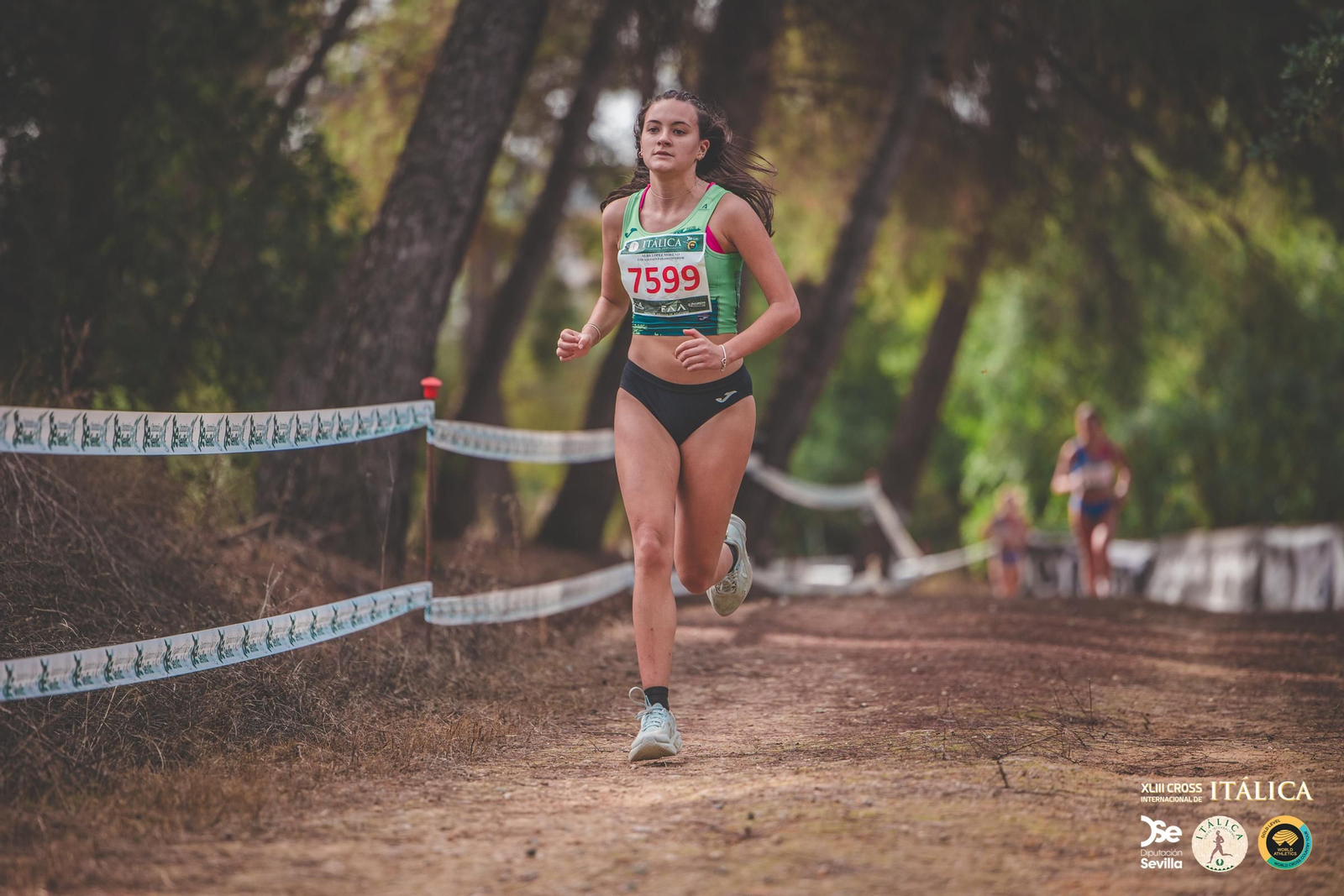 Búscate en las fotos del Cross de Itálica 2025 | 4