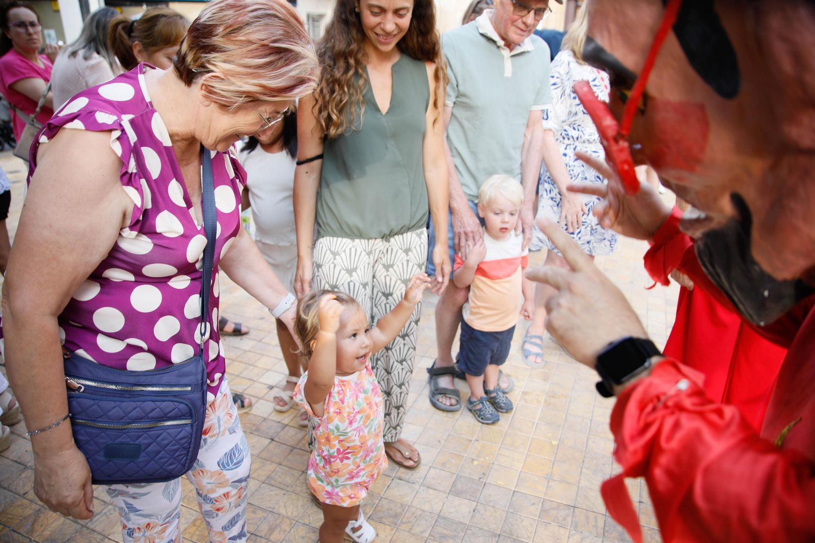 Desfile de Gigantes y Cabezudos de Vera, en imágenes