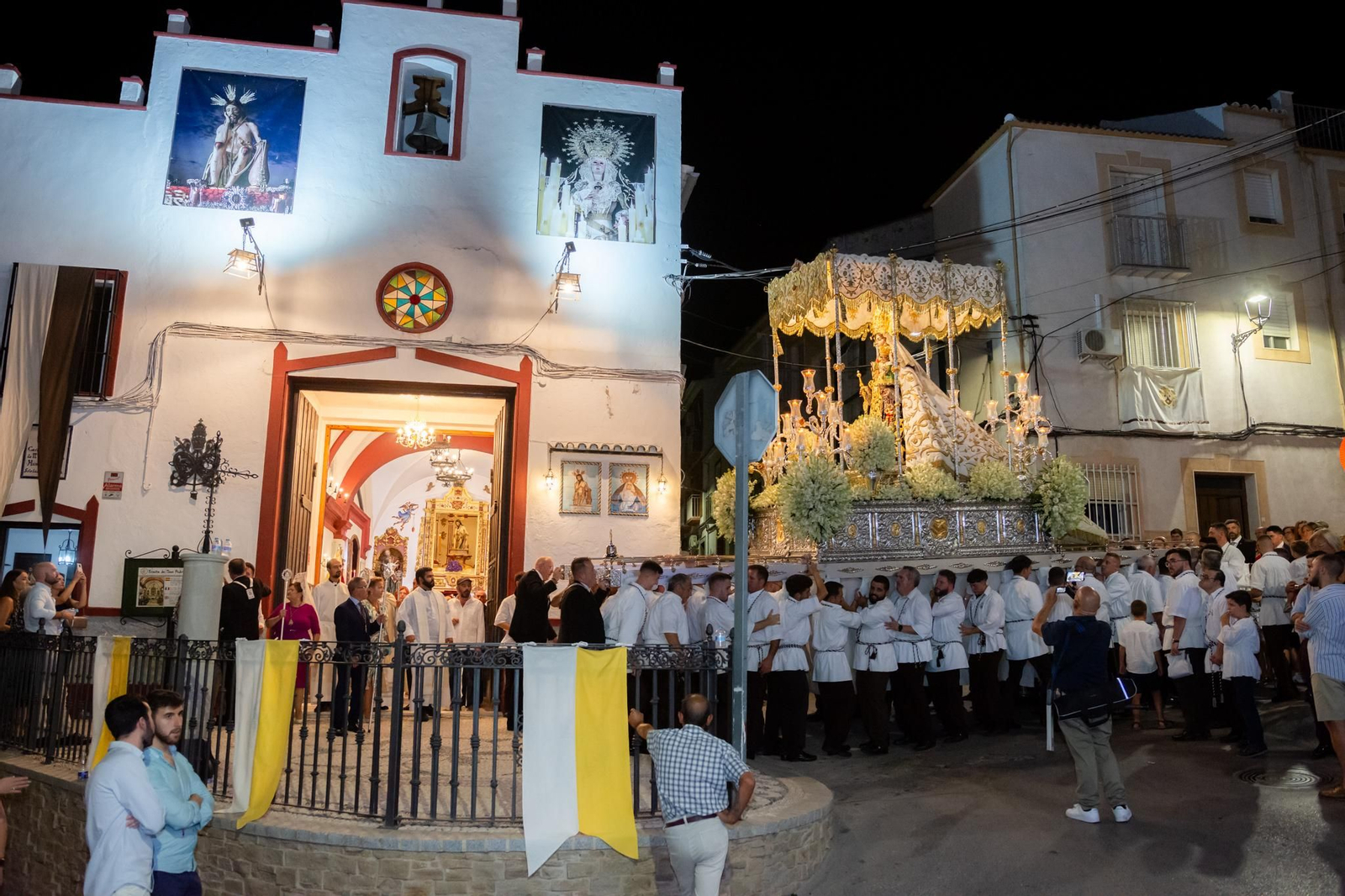 Los momentos más especielas de la procesión de la Virgen del Carmen en Rute, en imágenes