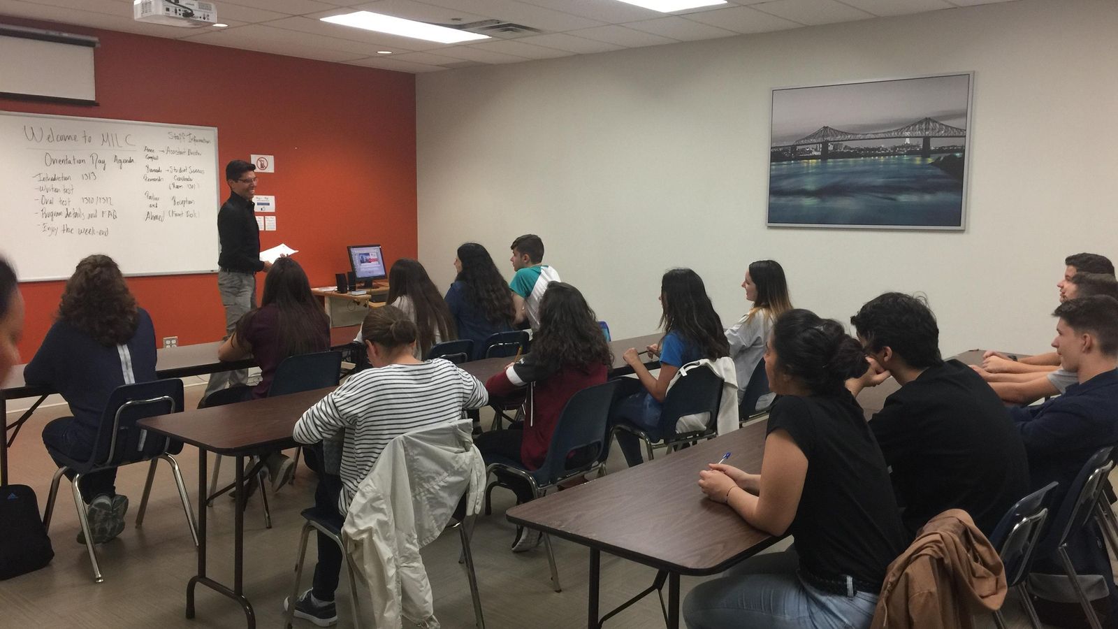 Arcadie Collage ofrece certificaciones respaldadas por el Ministerio de Educación del Reino Unido.