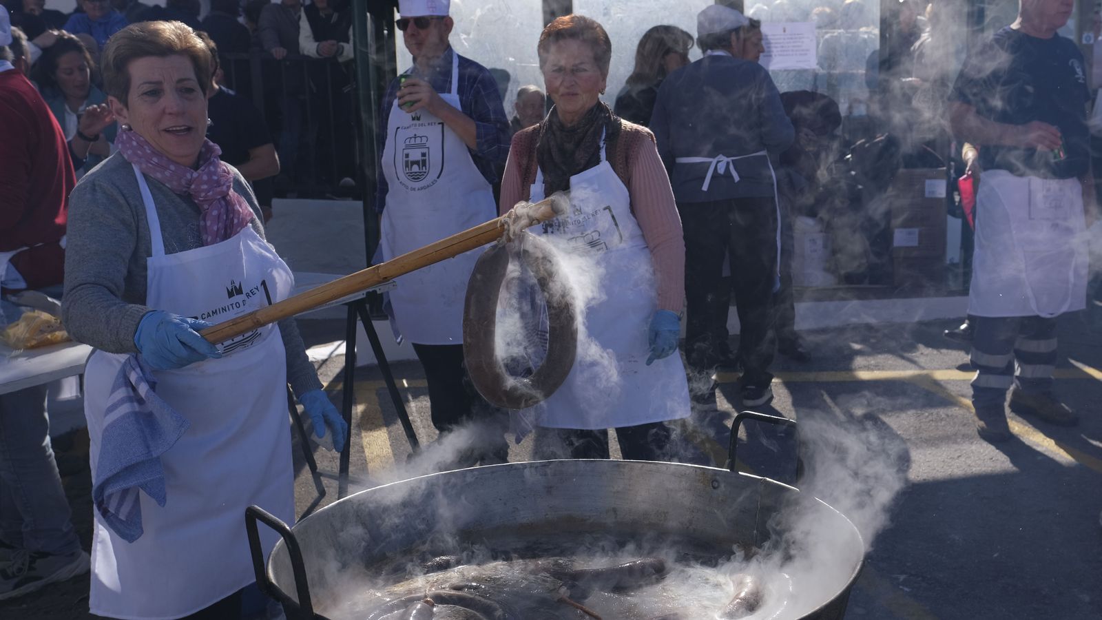 Morcilla tras finalizar su cocción al estilo tradicional.