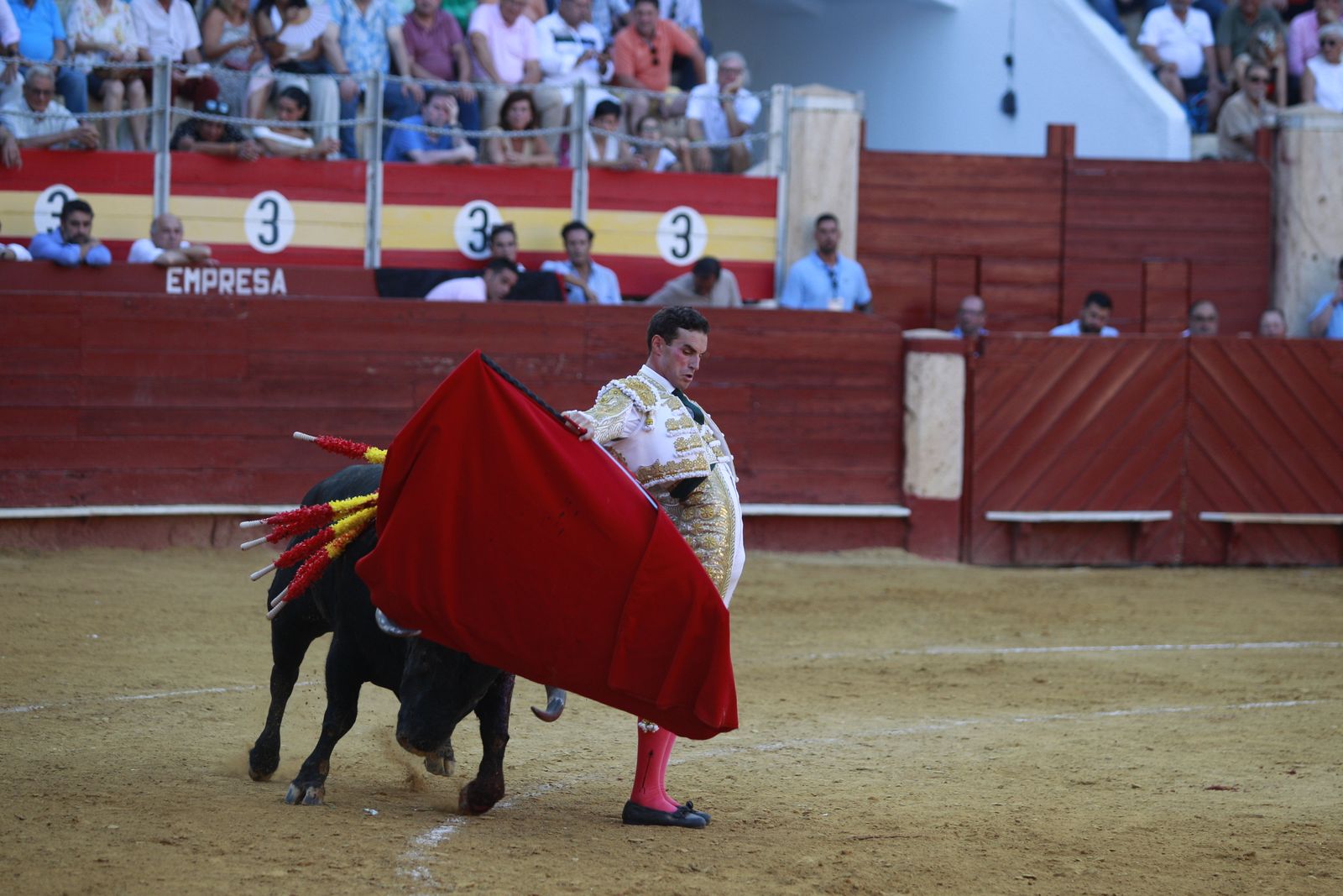 Imágenes de la corrida de toros del jueves en la Feria de Almería 2024