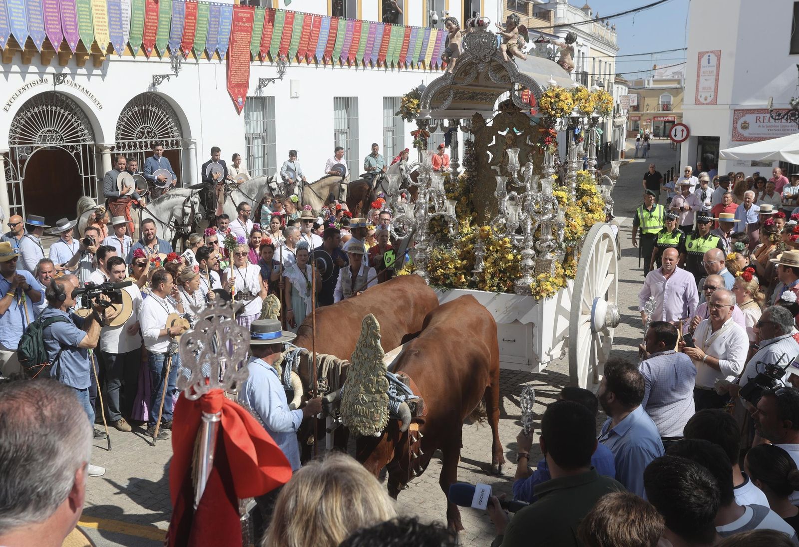 Presentación de las hermandades en Villamanrique