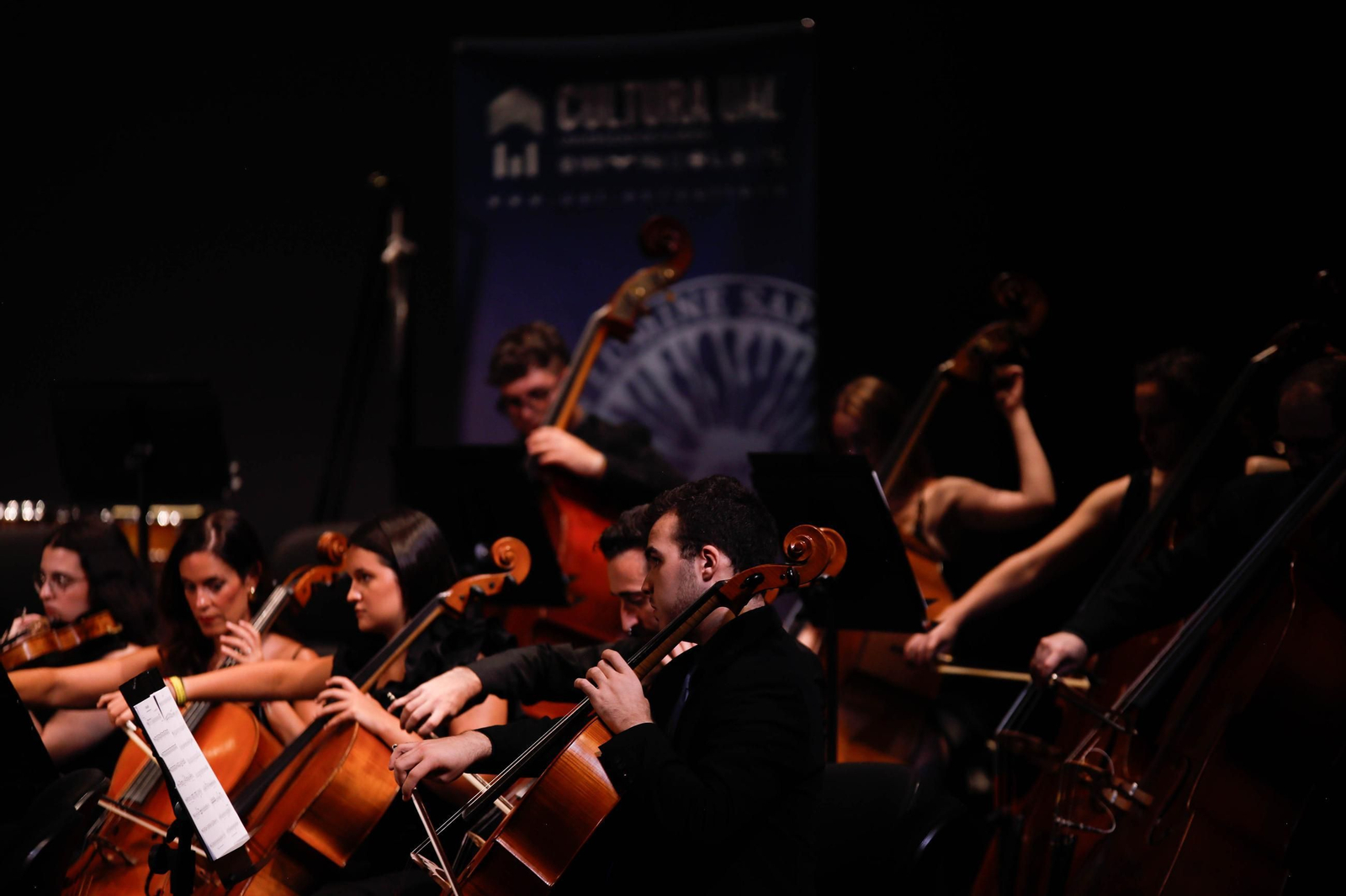 El concierto de la Orquesta de la UAL en el Auditorio Maestro Padilla, en imágenes