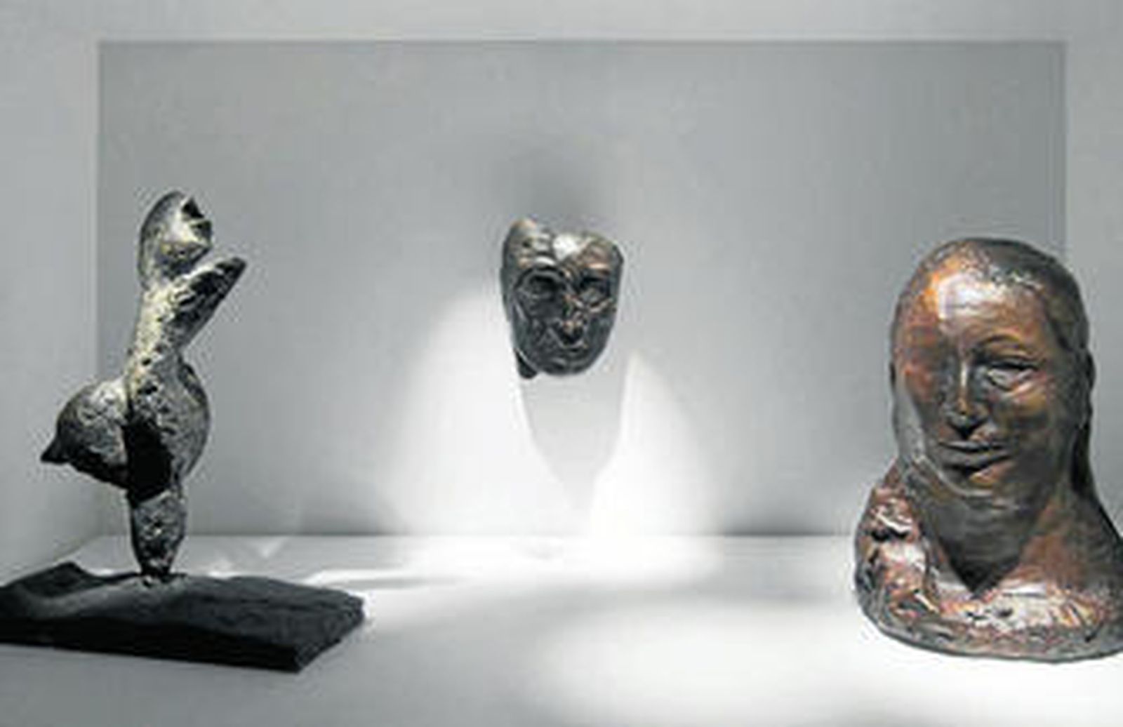 Las tres piezas que se pueden ver en una sala habilitada durante los meses de verano.