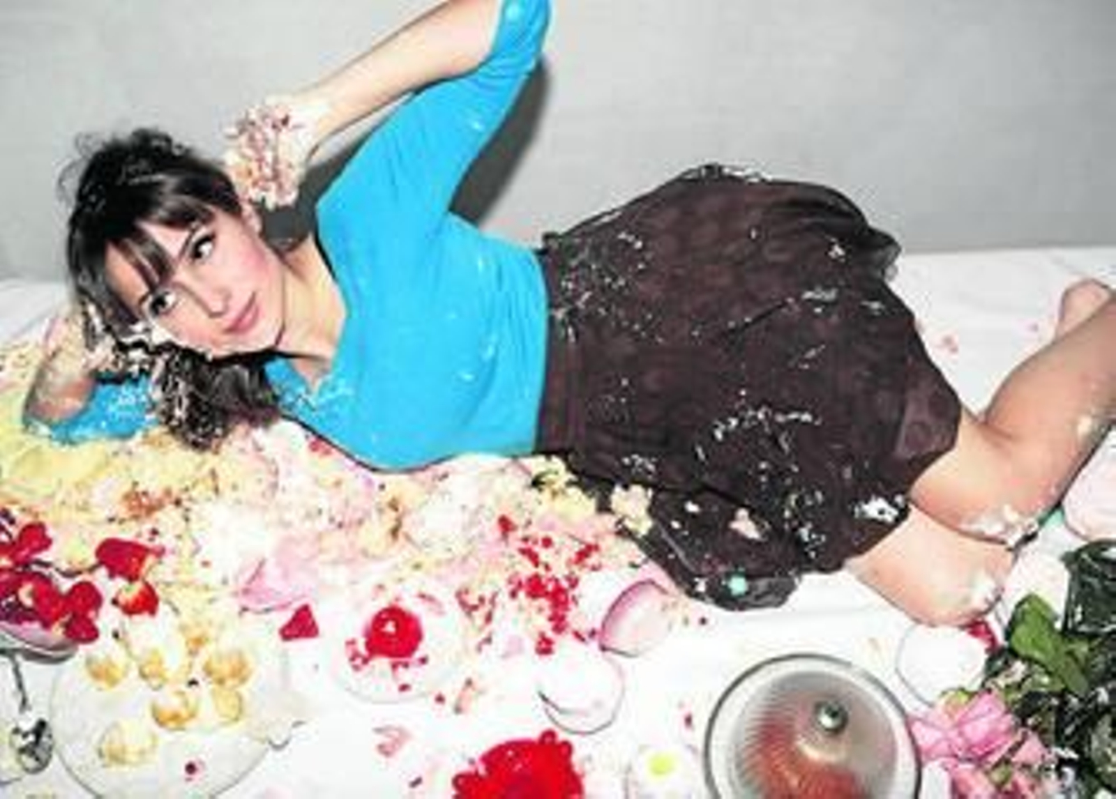 1. Los Planetas actuarán por primera vez en Granada para presentar              'Una ópera egipcia', su último disco. 2. Zahara presentará sus fabulosas historias. 3. El trío catalán Sidonie, dispuesto a hacer saltar las chispas              a ritmo de 'El incendio'. 4. Love of Lesbian fue la banda más votada para estar presente en el cartel del Extratonauta. 5. La Bien Querida, el último fenómeno del 'indie' nacional. 6. Los granadinos Ana Lógica serán los encargados de abrir el fuego. 7. We Are Standard. 8. Los cuatro Dorian.