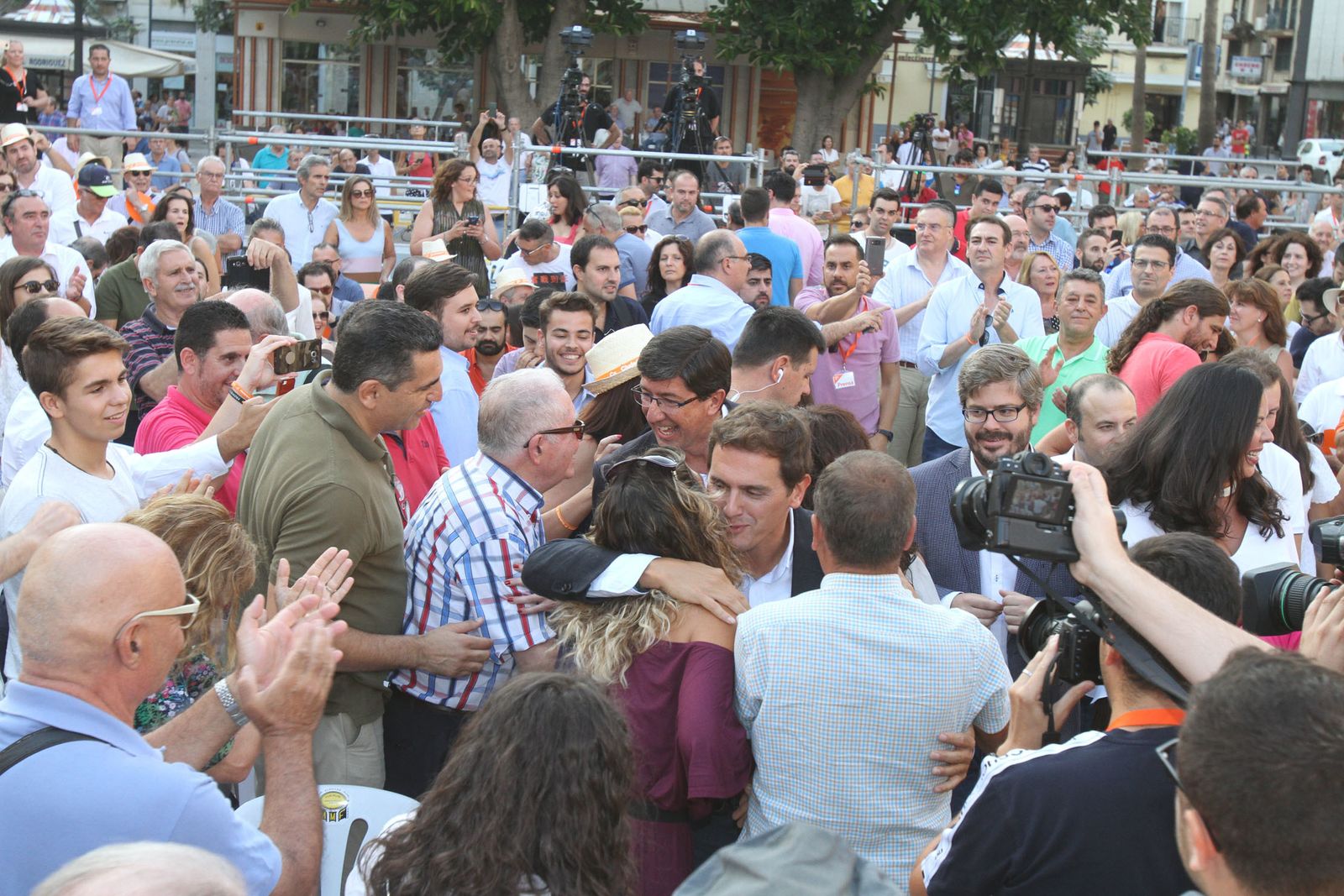 Encuentro Ciudadanos con Albert Rivera en la Plaza de Las Monjas