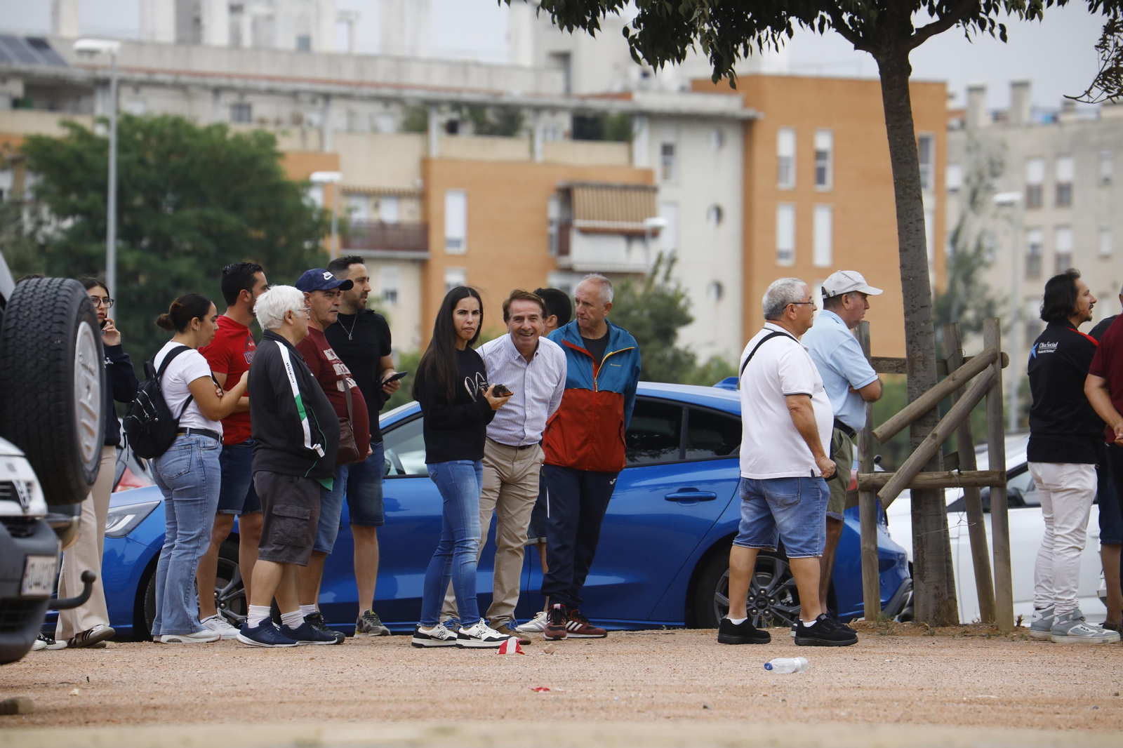 Las mejores fotos de las colas de El Arcángel para conseguir las entradas del Córdoba CF - Barcelona Atlétic Las mejores fotos de las colas de El Arcángel para conseguir las entradas del Córdoba CF - Barcelona Atlétic