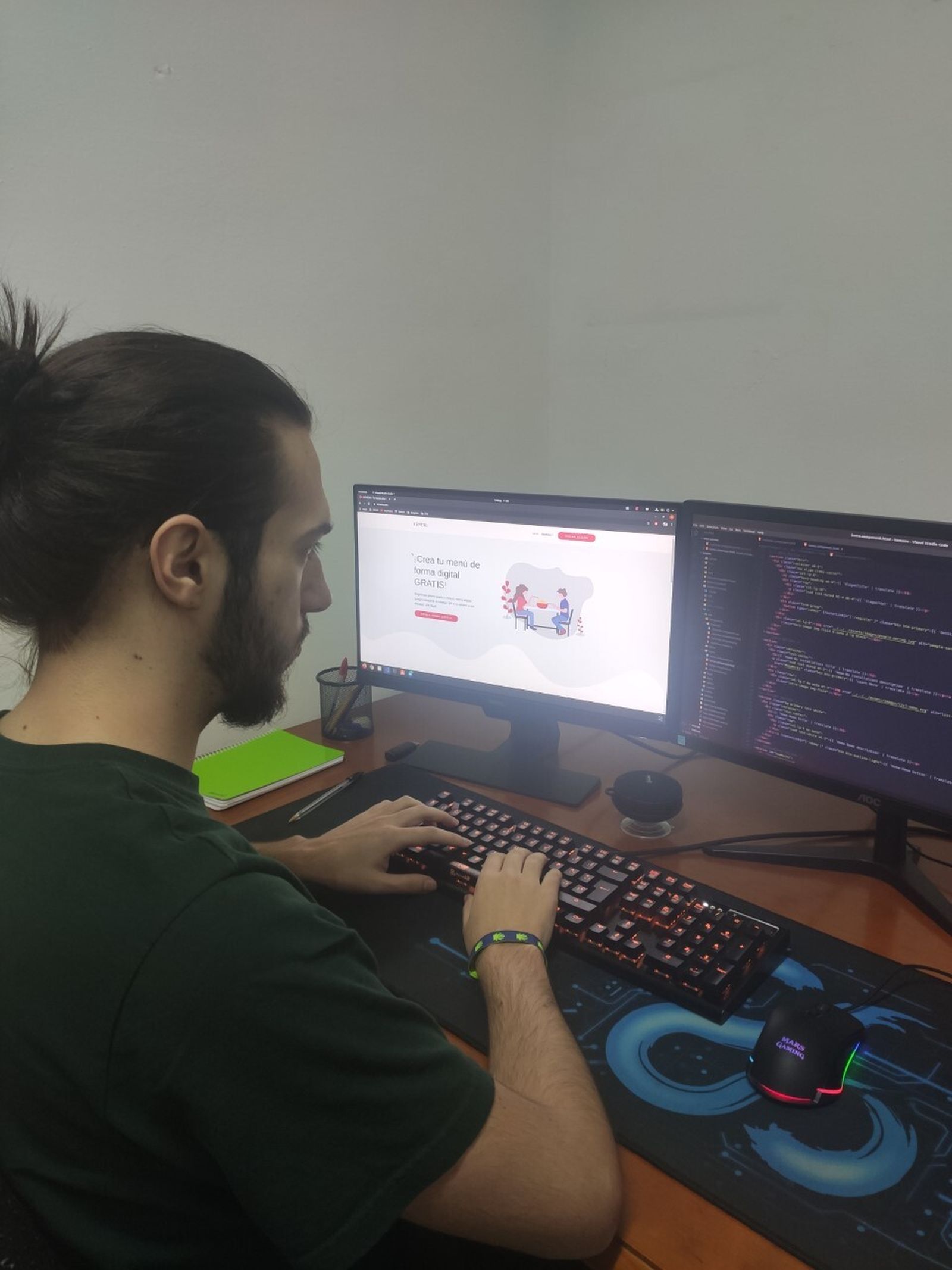 Adrián Fernández durante la gestación de la app.